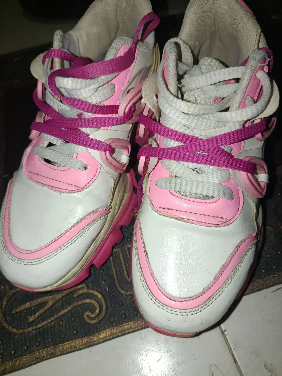 کتونی در حد نو|کیف، کفش، کمربند|رشت, کوی غلام نیا|دیوار