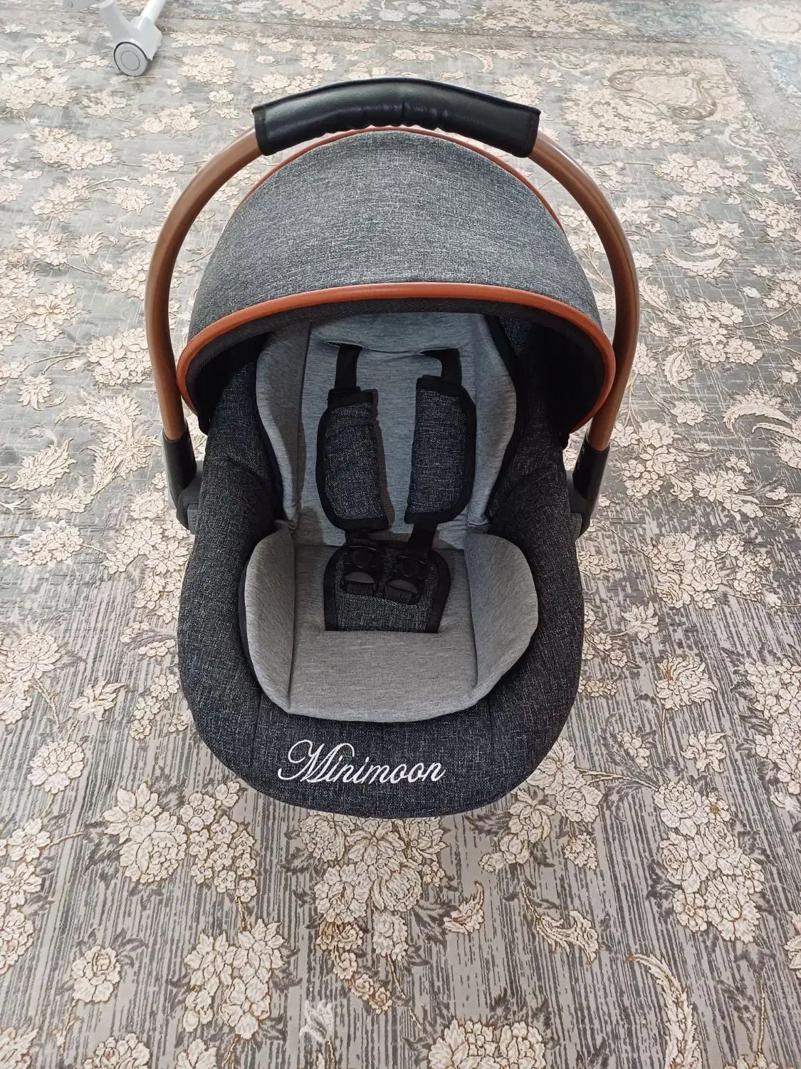 کریر نوزااد|اسباب و اثاث بچه|قروه, |دیوار