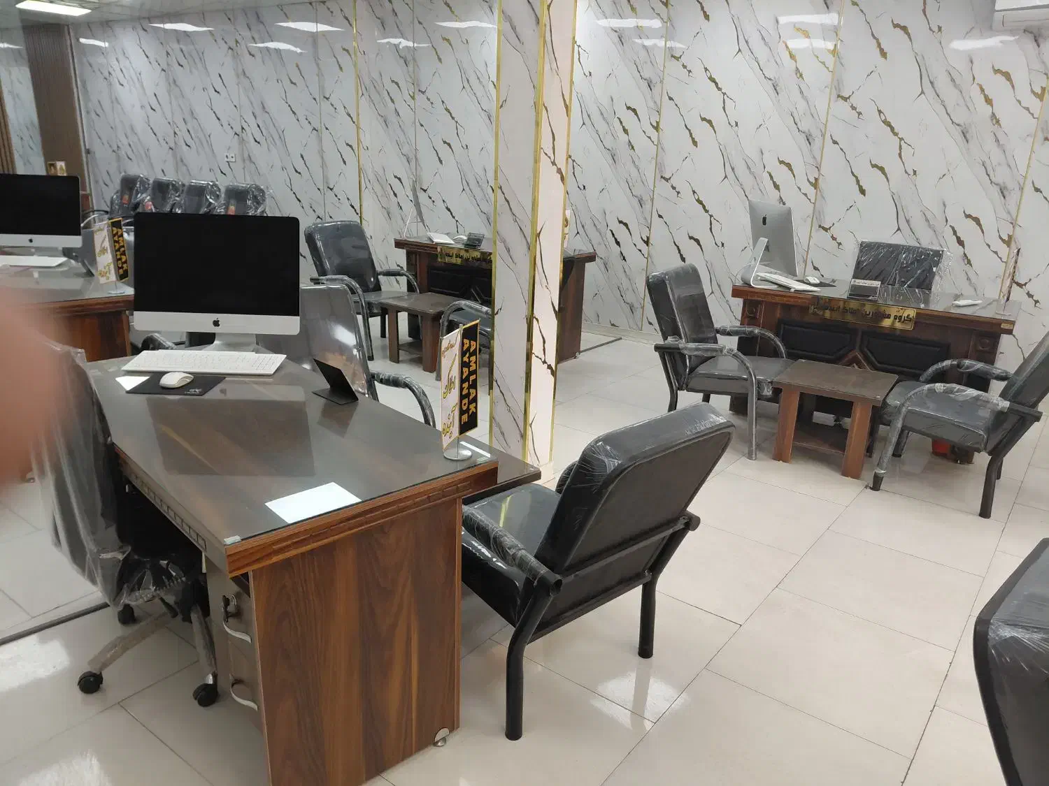 ۶ عدد صندلی چرخدار و ۶ عدد میز و ۱۲ عدد صندلی|مبلمان اداری|قرچک, مهدیه|دیوار