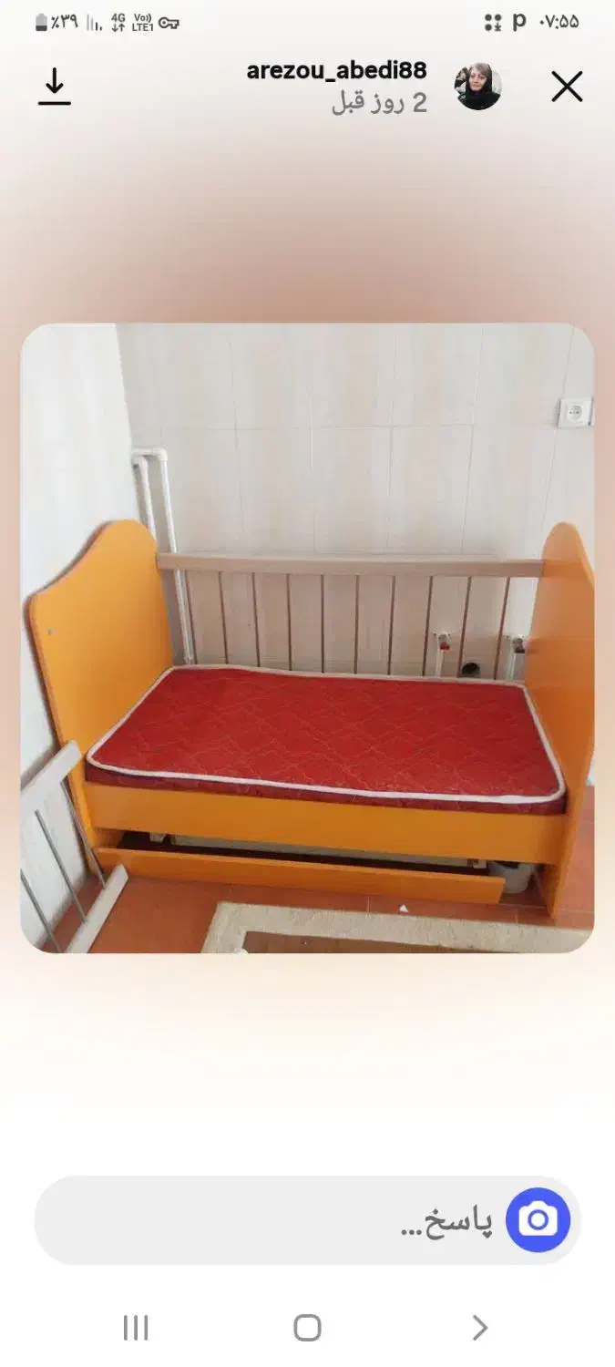 تخت خواب کودک تمیز در حد نو با تشک و محافظ کودک.|تخت و صندلی بچه|شاهین دژ, |دیوار