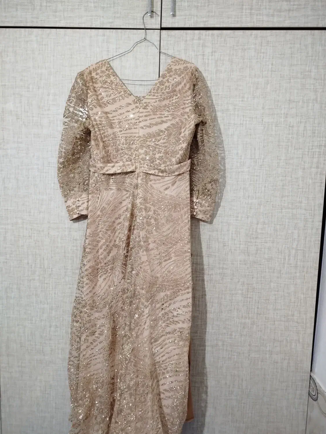 پیراهن مجلسی در حد نو|لباس|بهار, |دیوار