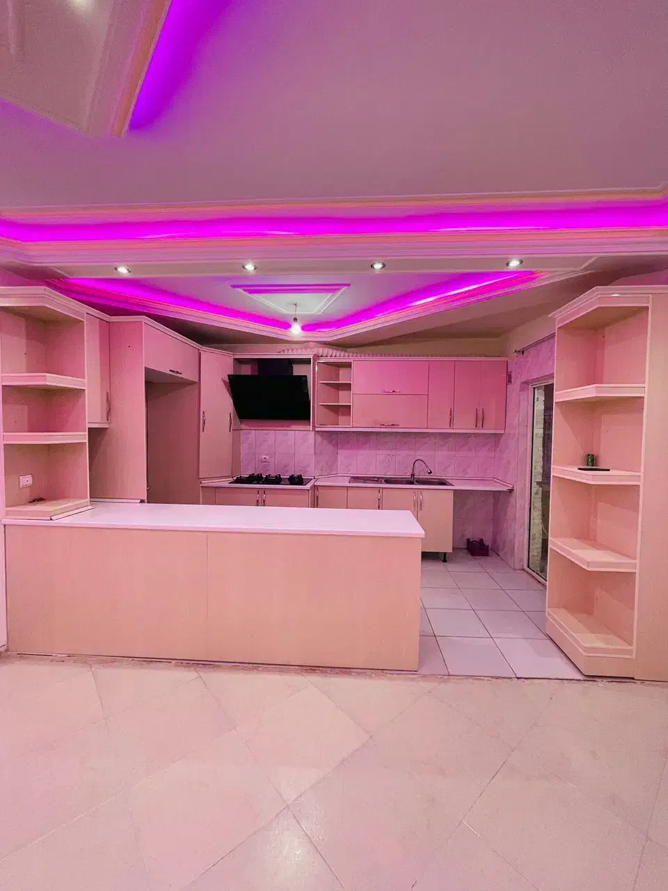 آپارتمان ۹۹ متری فاز ۴ شمال ویو ابدی پارکینگ مسقف|فروش آپارتمان|پرند, فاز ۴|دیوار