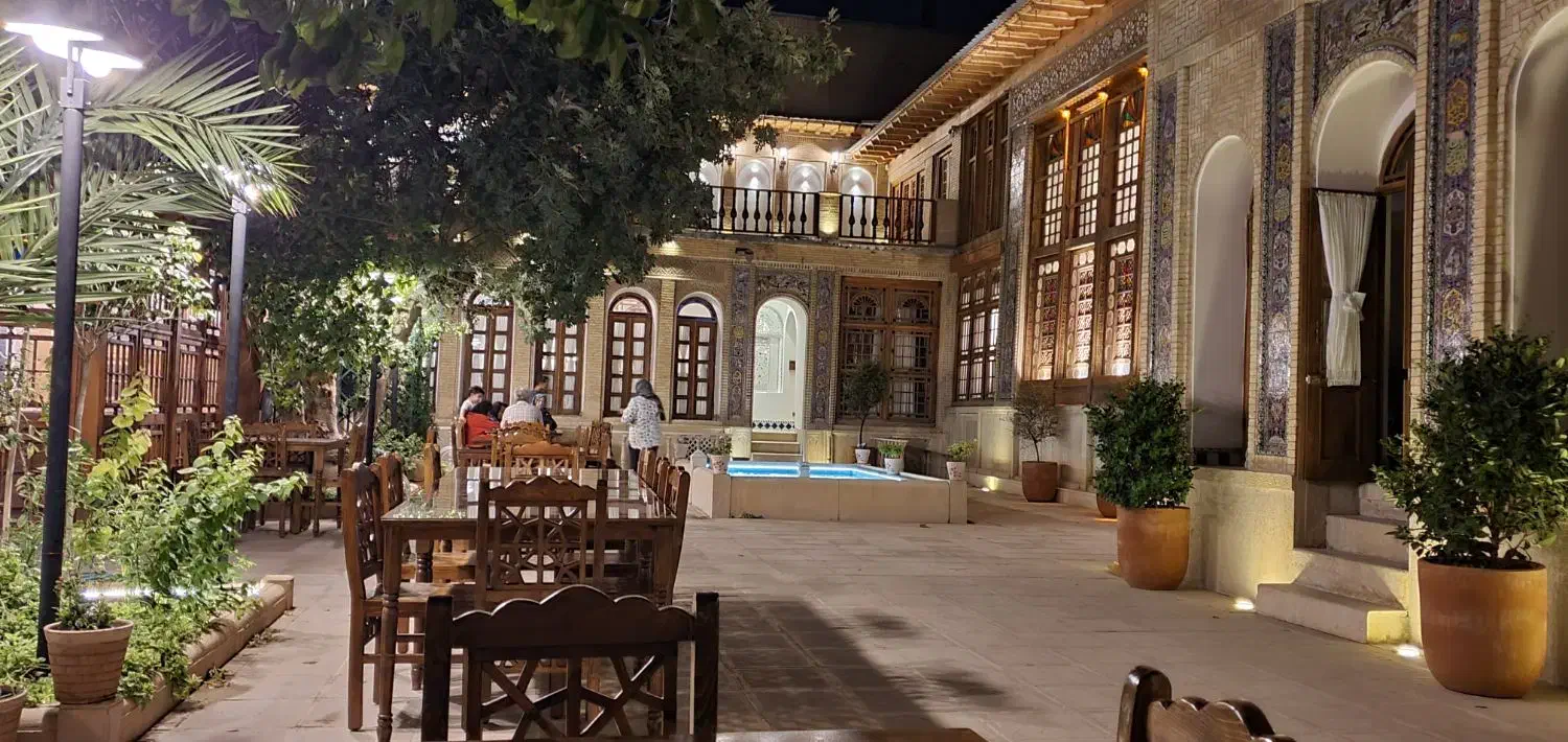 استخدام میزبان خانم یا آقا|استخدام اداری و مدیریت|شیراز, گود عربان|دیوار