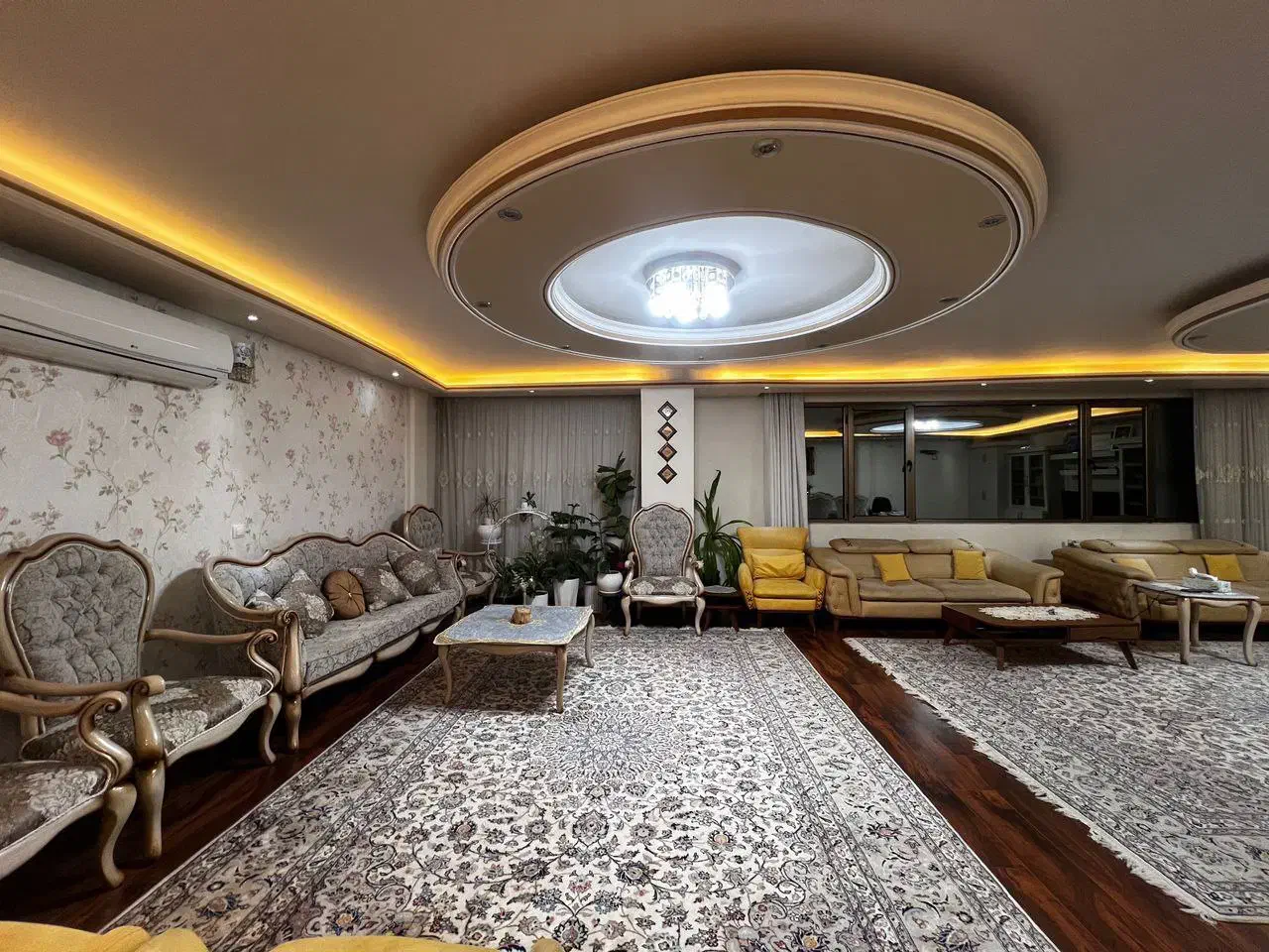 سه خواب / سالن ۱۰۰ متری / تک واحدی|فروش آپارتمان|شیراز, چنچنه|دیوار