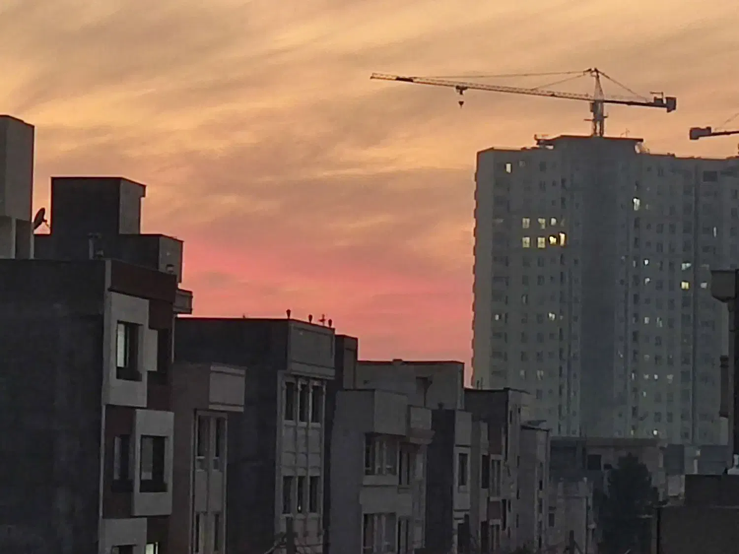 گلستان (شهرک راه آهن)/اجاره یکجا/900متر