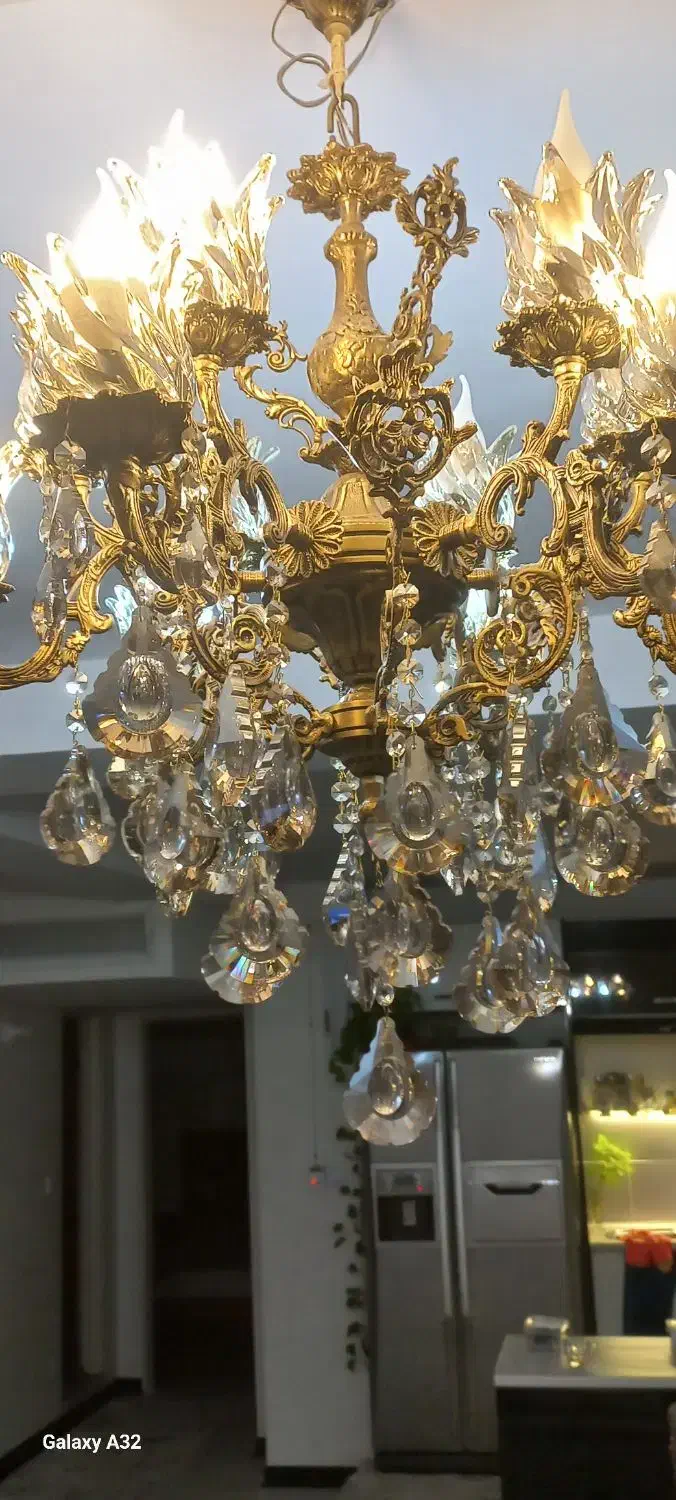 لوستر ۶ شعله ۱۲ شاخه تمام برنز|لوستر و چراغ آویز|پردیس, فاز ۸|دیوار