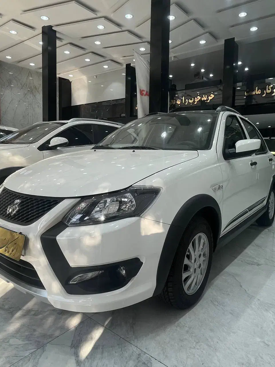 کوئیک/ نقد و اقساط / سفید و مشکی|خودرو سواری و وانت|تهران, جمهوری|دیوار