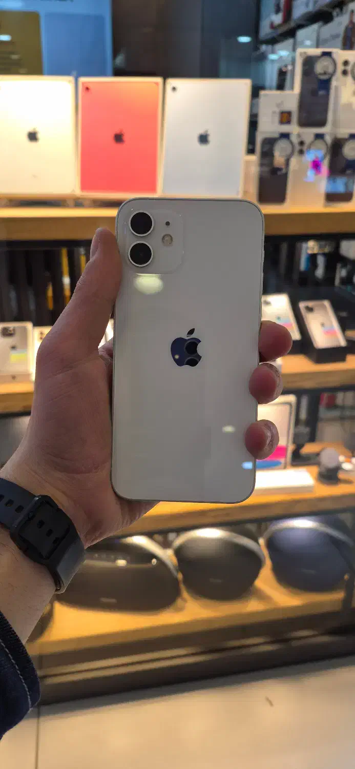 ایفون 12 نرمال|موبایل|تهران, فردوسی|دیوار