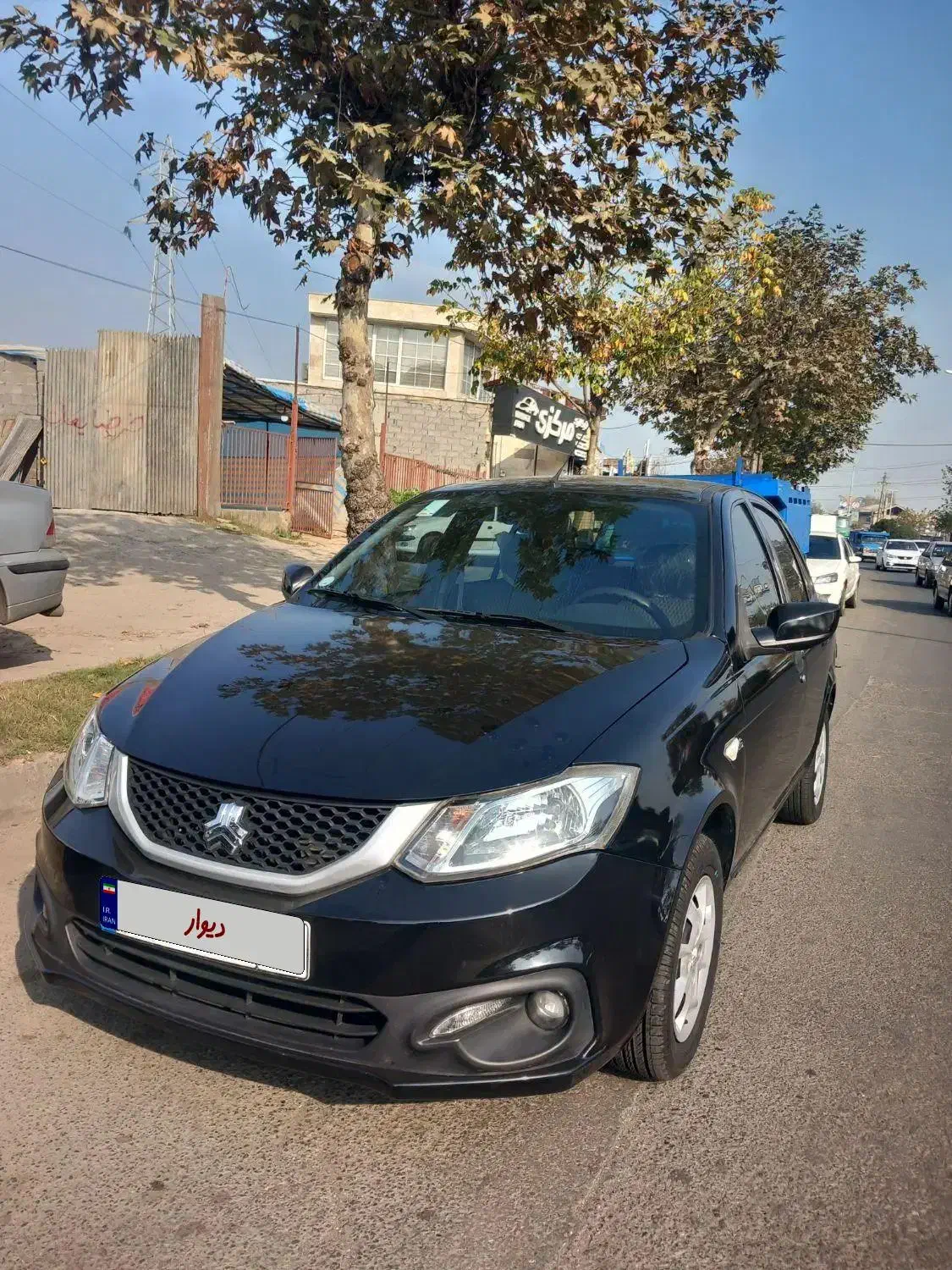 ساینا ۱۴۰۲ دوگانه سوز|خودرو سواری و وانت|رشت, نیروی دریایی|دیوار