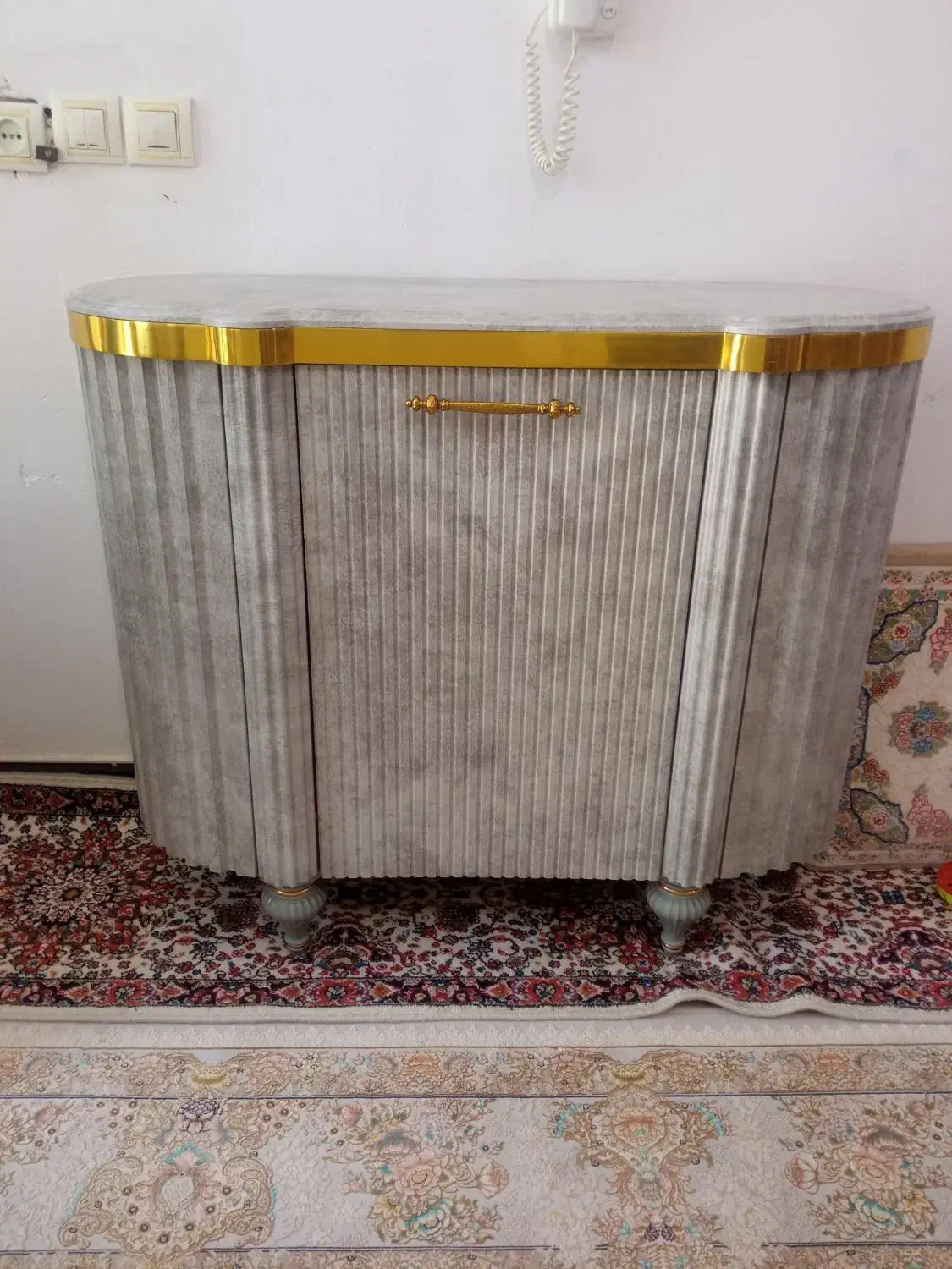 جاکفشی.پا سماوری..پتو بچه تشک بچه.فرش 12متری|جاکفشی، کمد، دراور|کرمانشاه, |دیوار