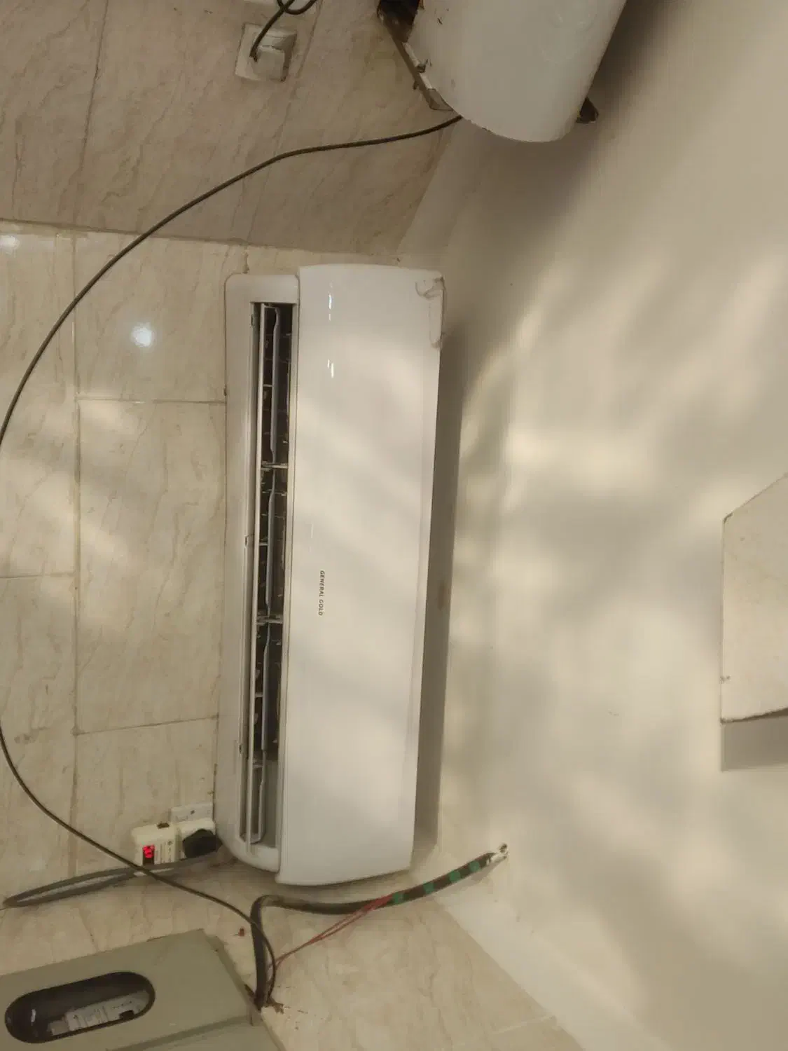 لوازم ارایشگاه کولر و شلف مونده|آرایشگاه و سالنهای زیبایی|اهواز, کوی باهنر|دیوار