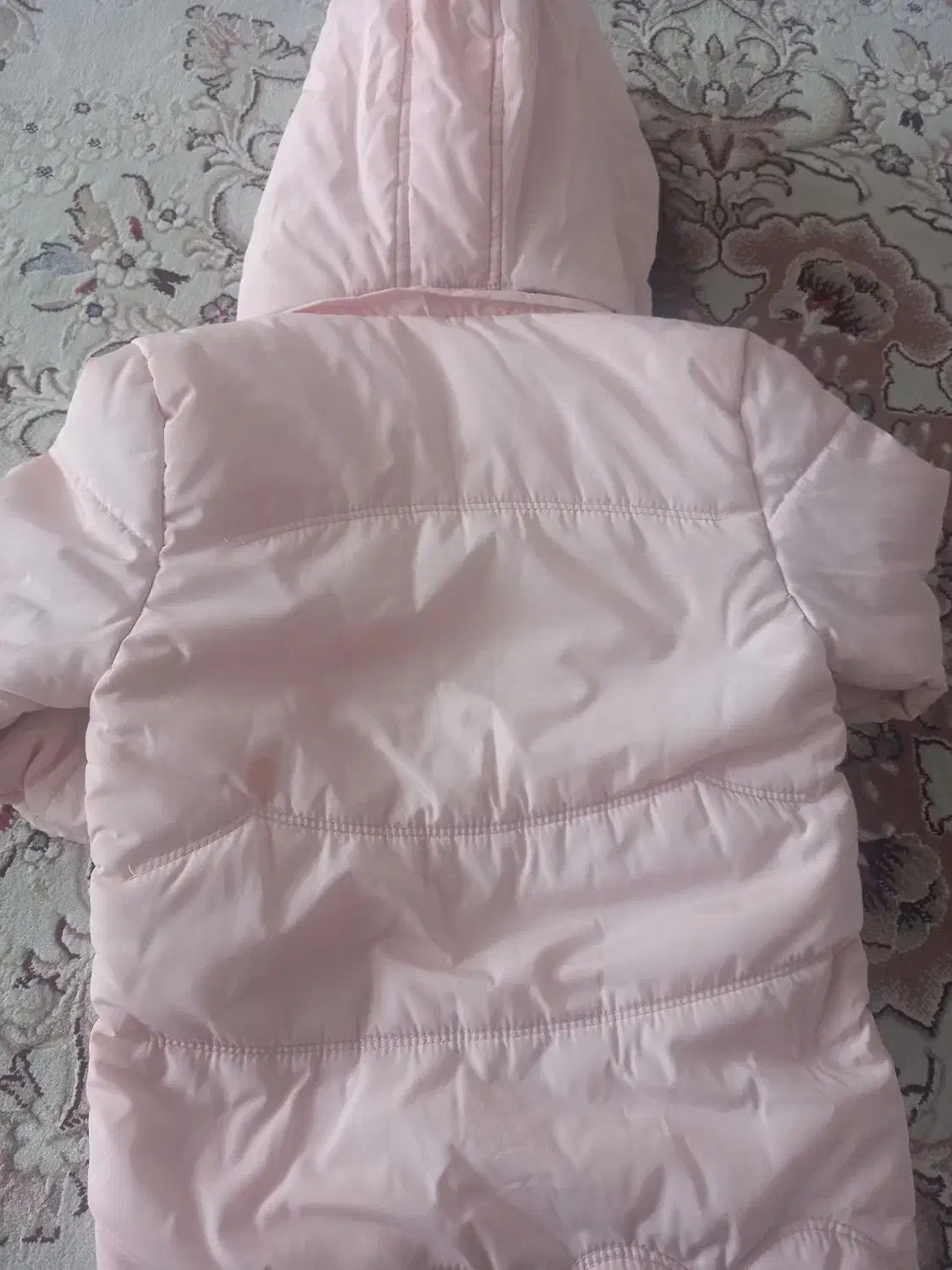 کاپشن|کفش و لباس بچه|بروجرد, |دیوار