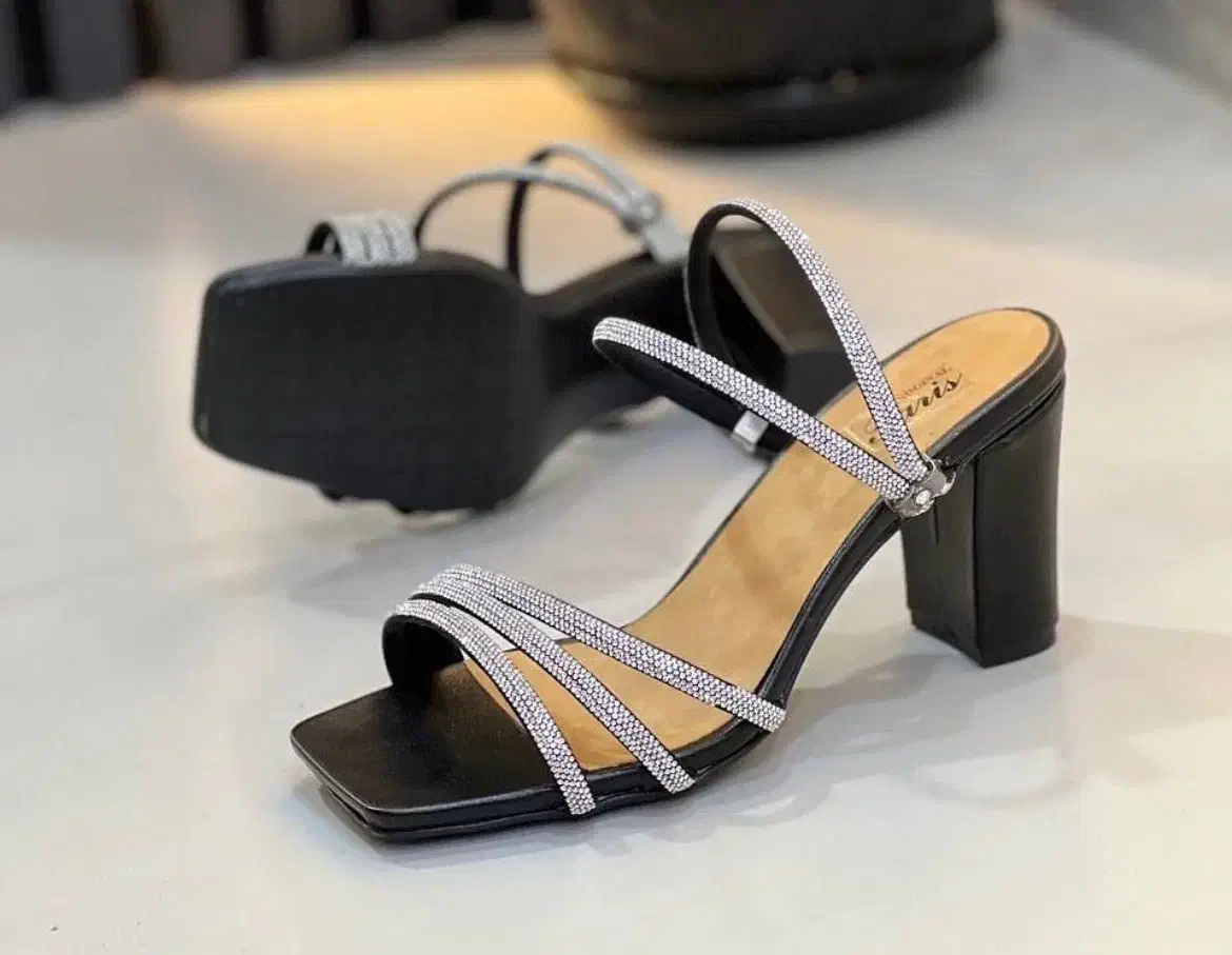 صندل مجلسی کاملا نو|کیف، کفش، کمربند|بروجرد, |دیوار