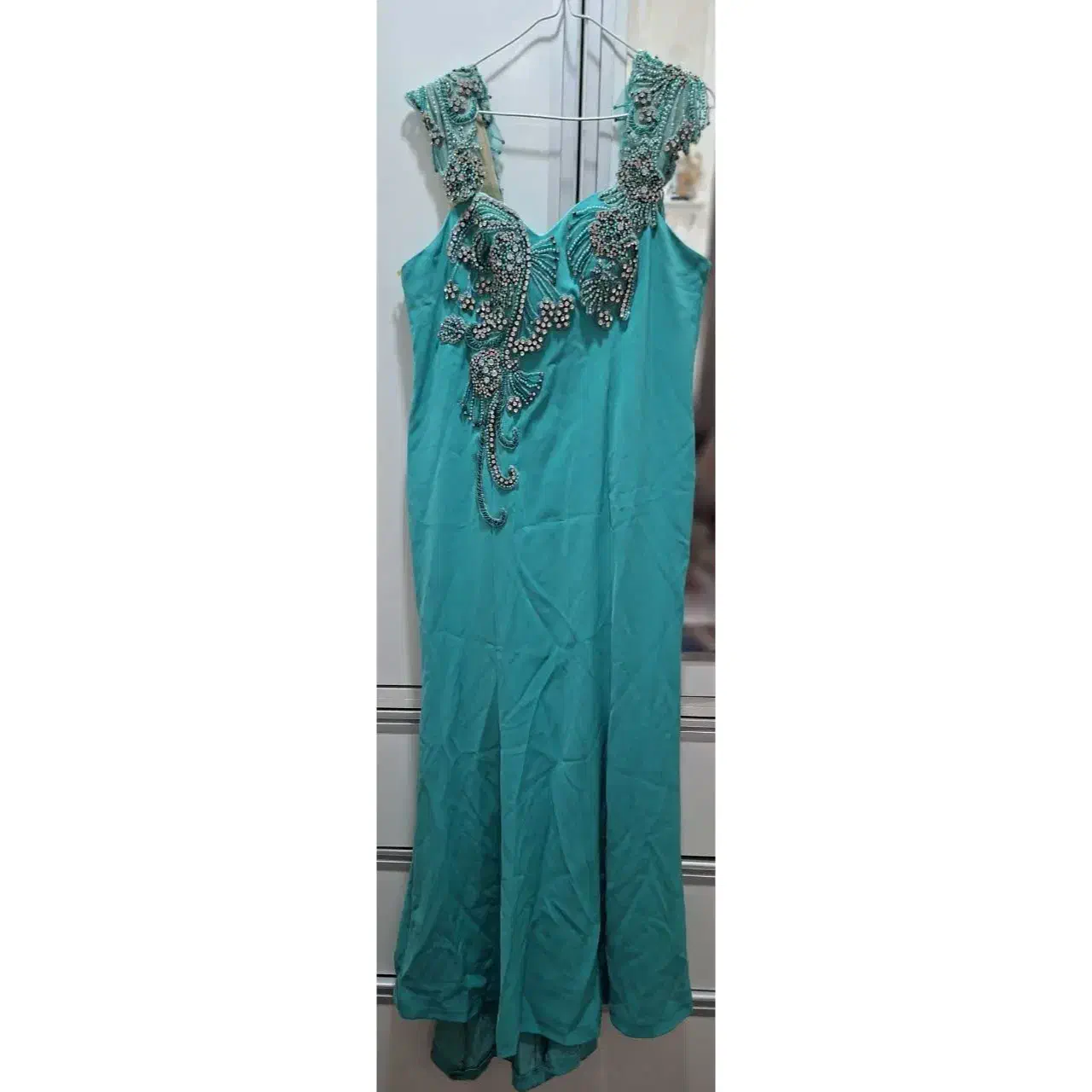 فروش چند دست لباس مجلسی دسته دوم|لباس|ری, سیزده آبان|دیوار