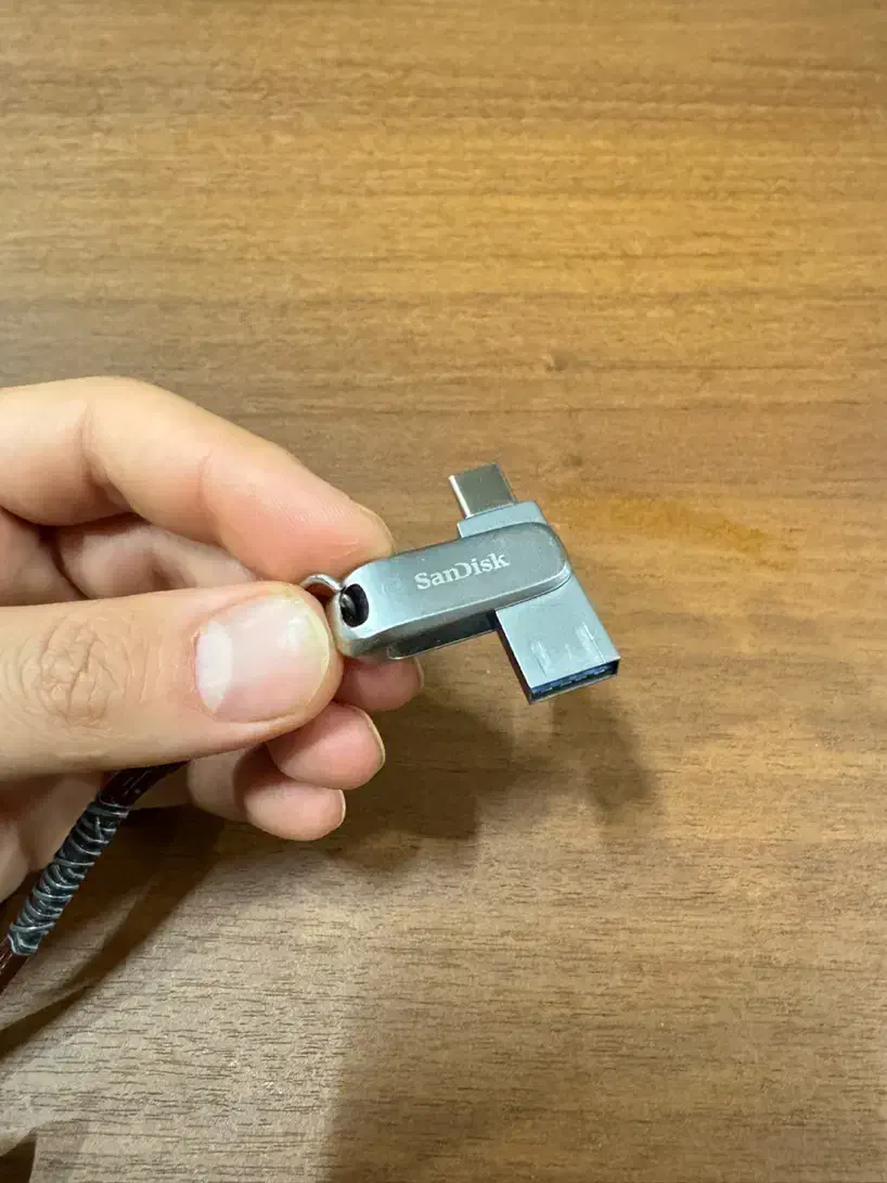 فلش مموری سندیسک ULTRA DUAL DRIVE LUXE TYPE-C 1TB|قطعات و لوازم جانبی رایانه|اراک, |دیوار