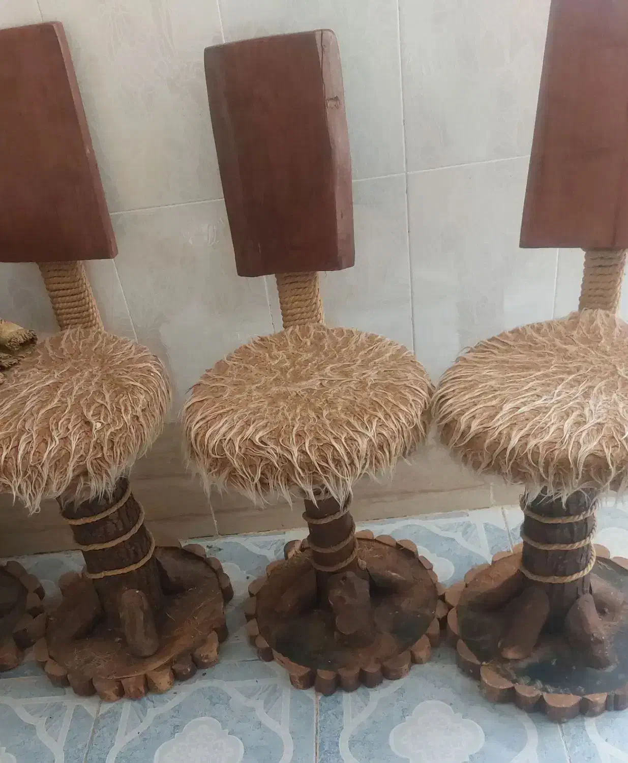 صندلی سنتی با میز|میز و صندلی غذاخوری|دره شهر, |دیوار