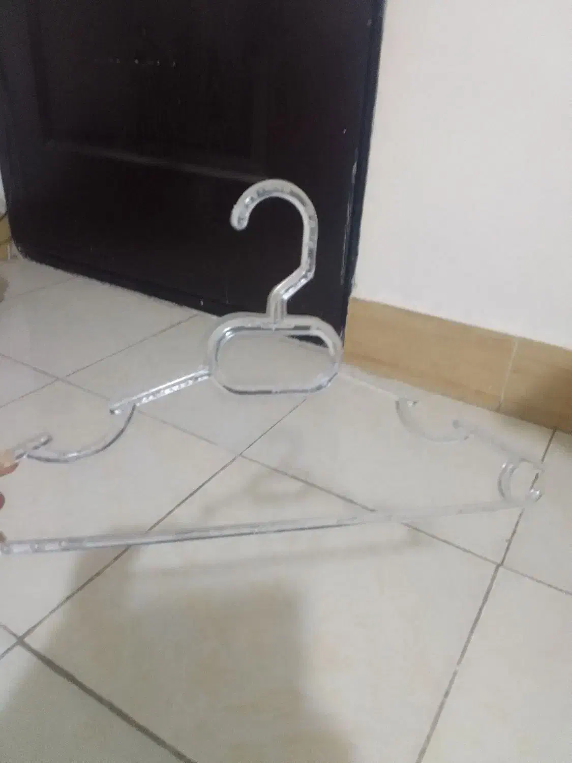 چوب لباسی نو|بندرخت و رختآویز|ورامین, ورامین|دیوار