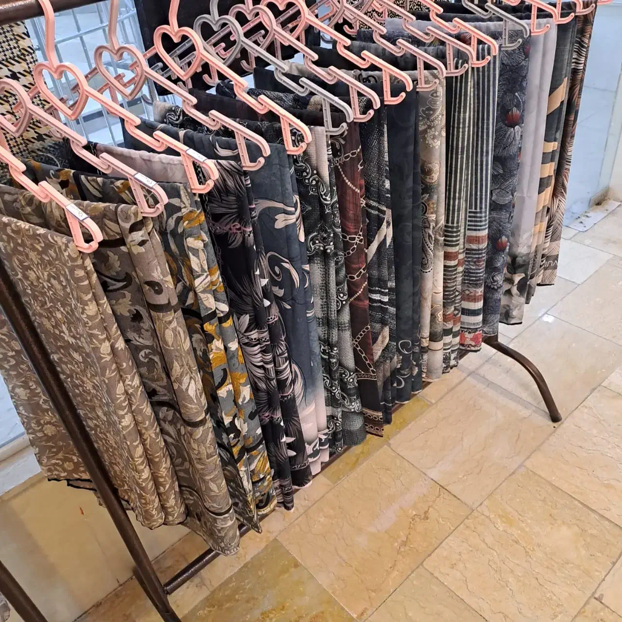 شال وروسری خاتون(فقط حضوری پاسخگو هستیم)|لباس|فولادشهر, مسکن مهر فولادشهر|دیوار