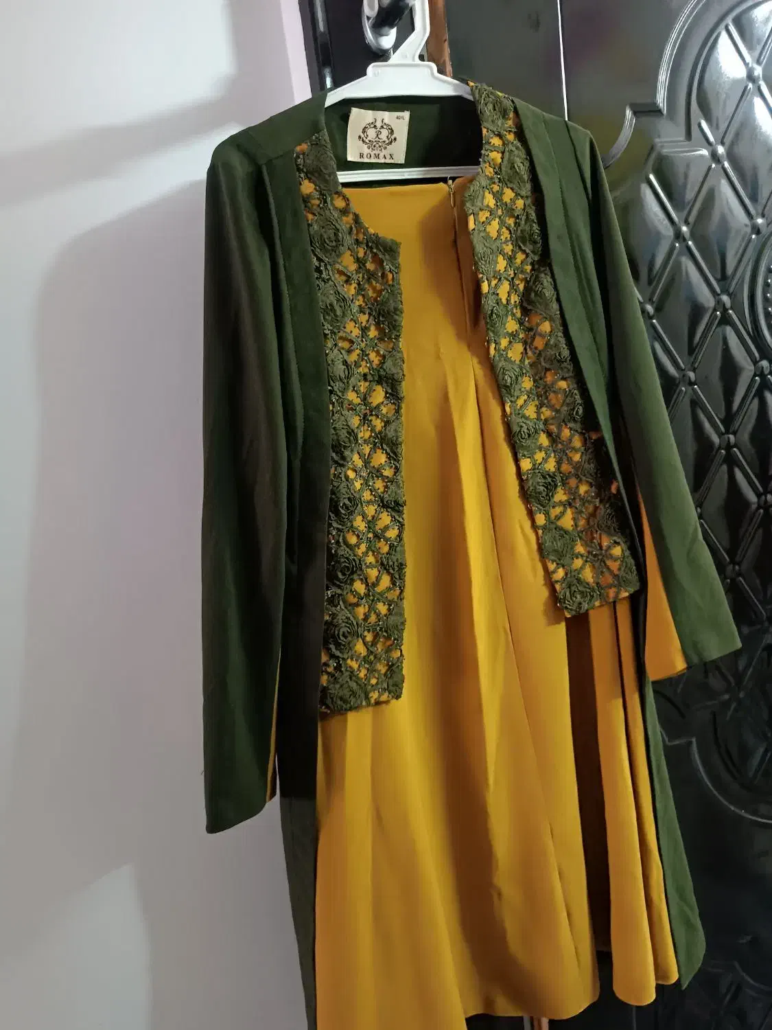 مانتو|لباس|بروجرد, |دیوار