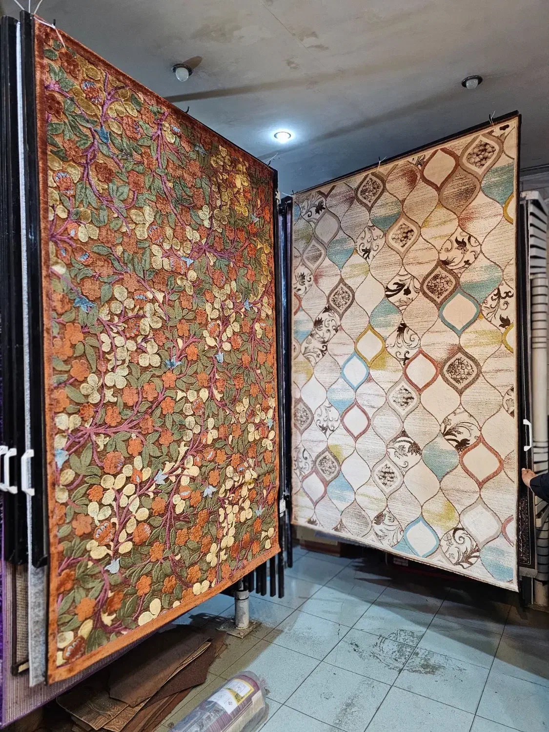 فروش زیرقیمت کارخانه فرش|فرش|تبریز, |دیوار