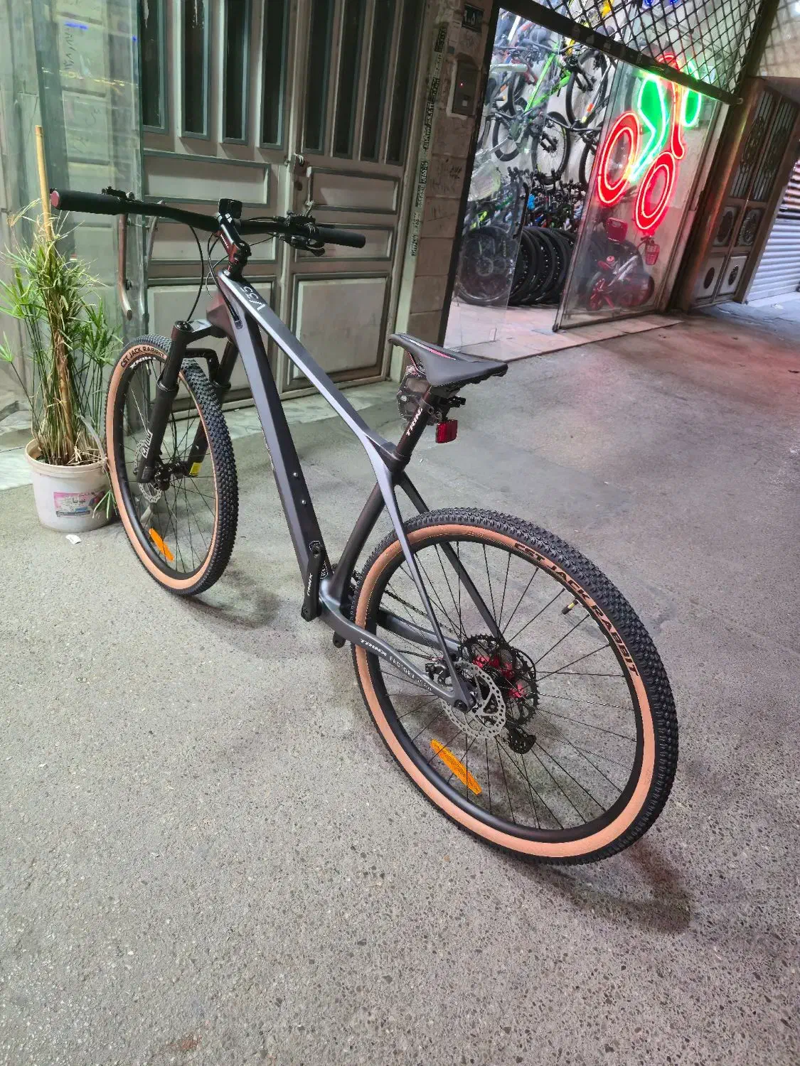 دوچرخه 29 ترینکس کربن 12*1 شیمانو دئورمدل V35 PLUS|دوچرخه، اسکیت، اسکوتر|مشهد, رضاشهر|دیوار