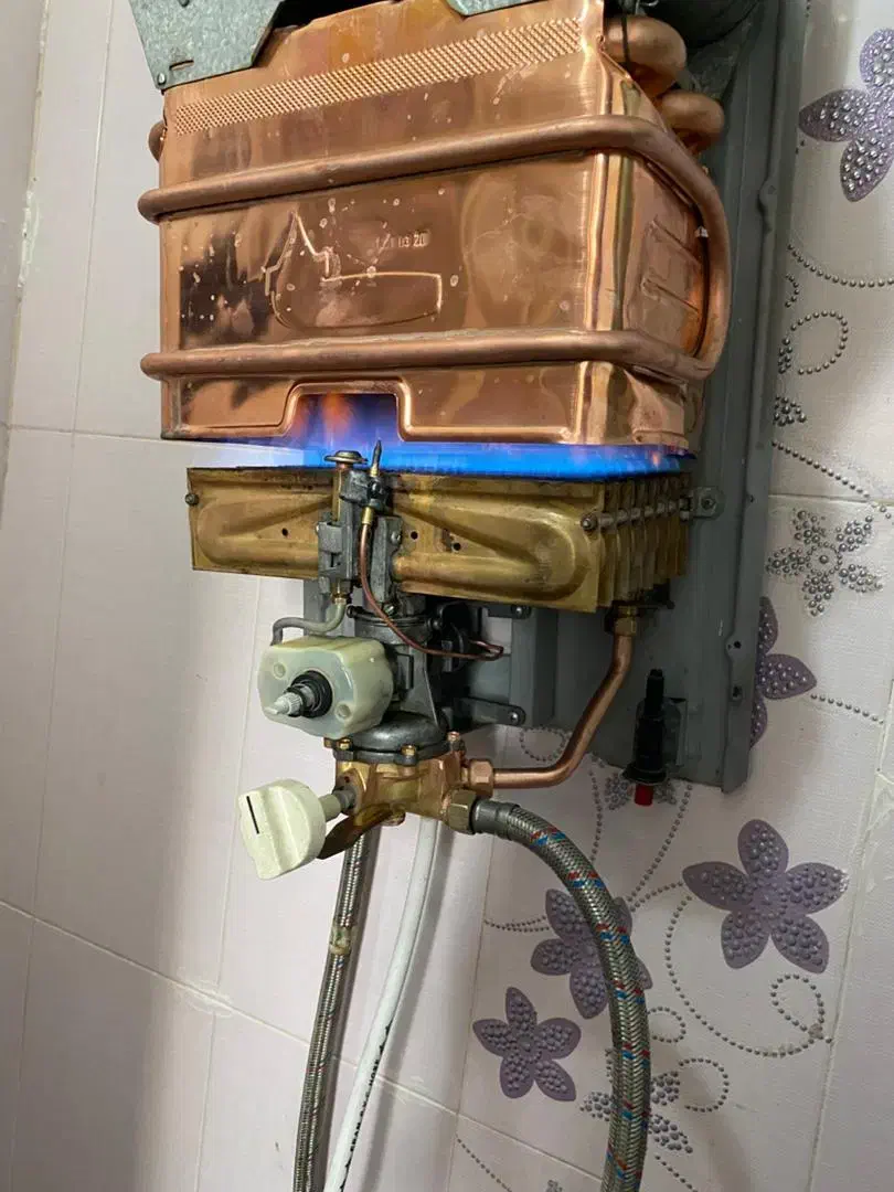 سرویس وتعمیر انواع پکیج و آبگرمکن دیواری تعمیر برد|خدمات پیشه و مهارت|تهران, تهرانویلا|دیوار