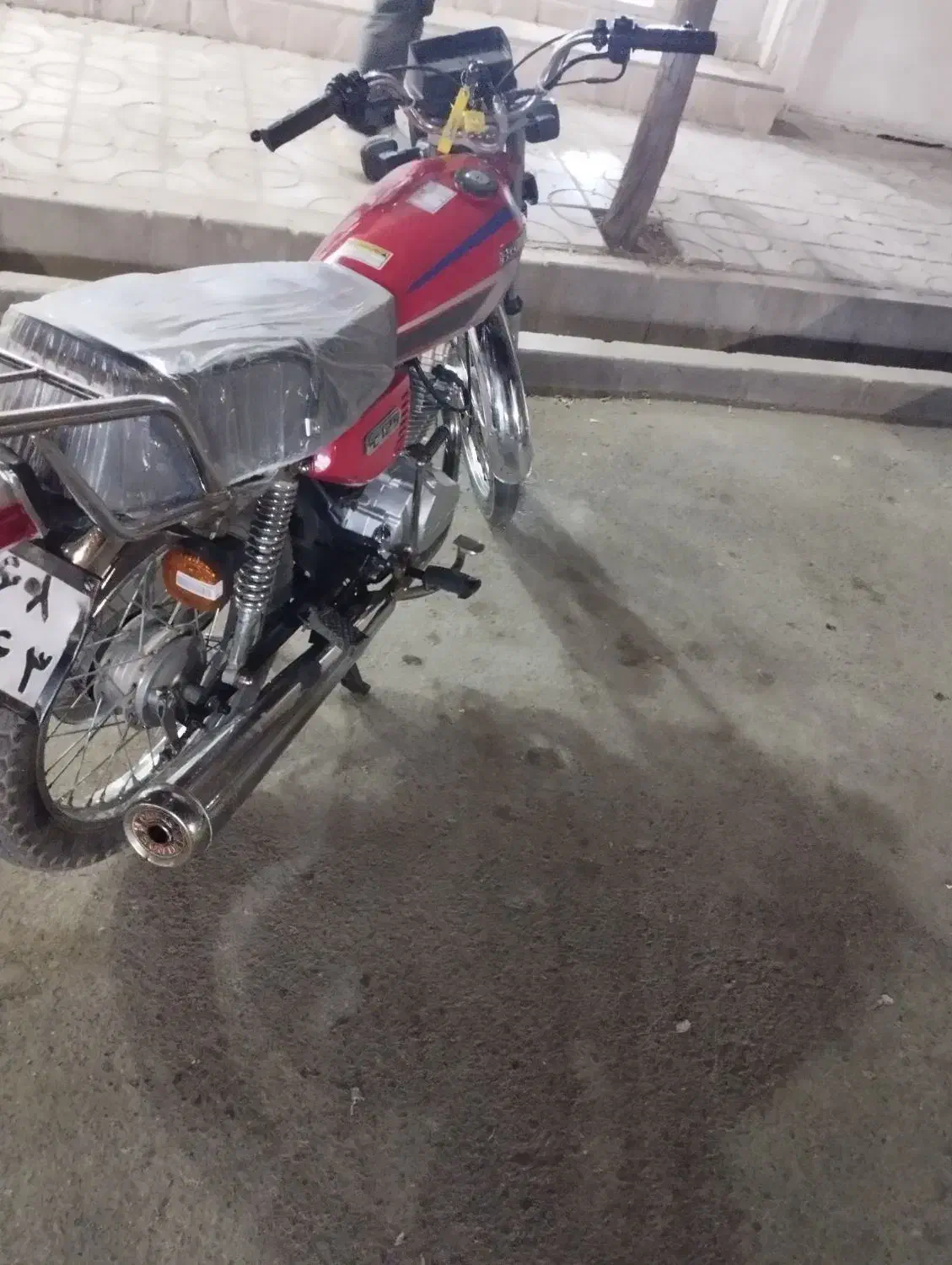 موتور هوندا|موتورسیکلت|تربت‌حیدریه, آغوی|دیوار