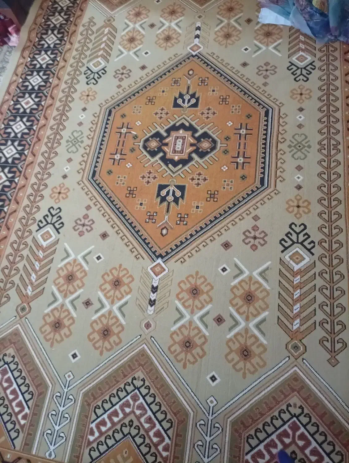 گلیم خشک زیبا شیش متری|گلیم، جاجیم، گبه|آبدانان, |دیوار