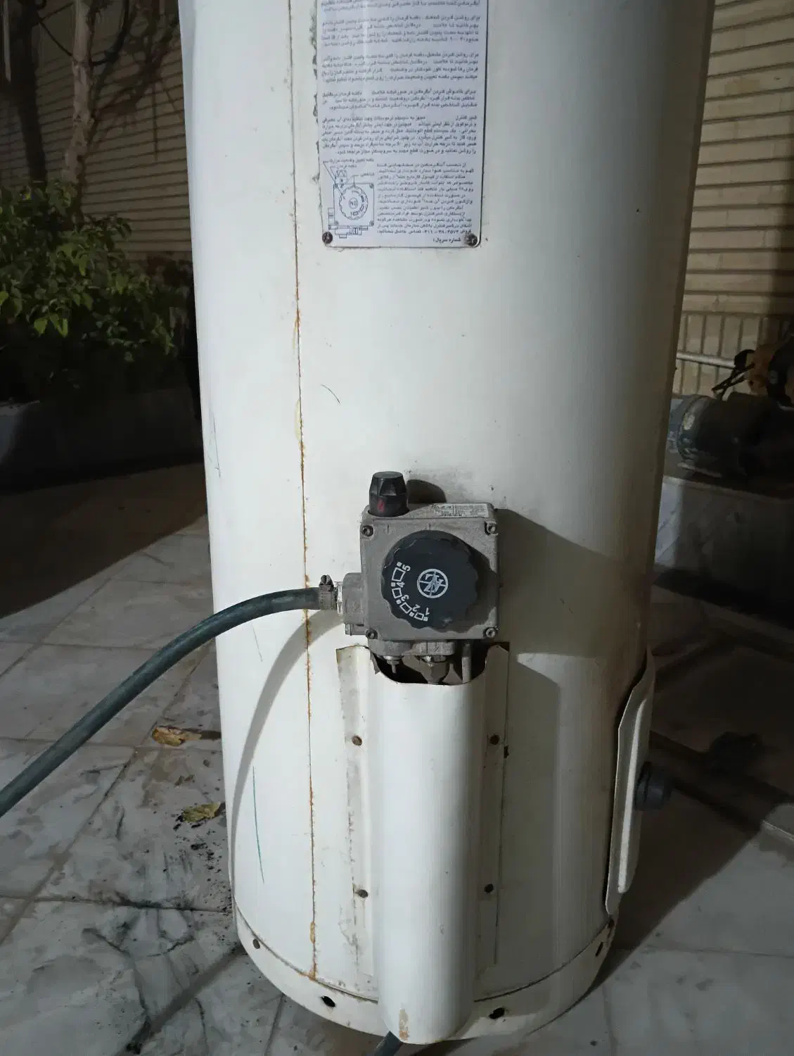 آبگرمکن ایستاده گازی|آبگرمکن، پکیج، شوفاژ|زاهدان, |دیوار