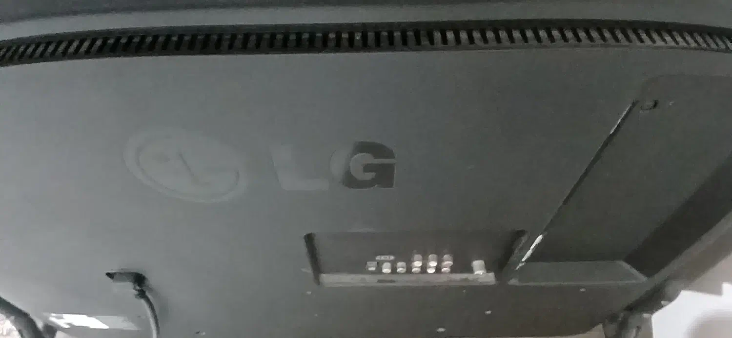 تلویزیون ۴۳|تلویزیون و پروژکتور|ابهر, |دیوار