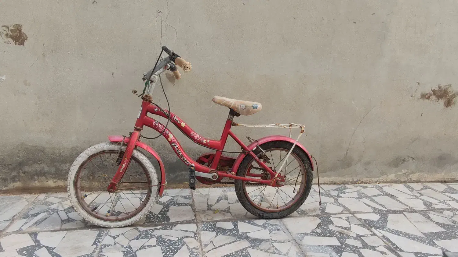 2 تا دوچرخه|دوچرخه، اسکیت، اسکوتر|بندر دیر, |دیوار