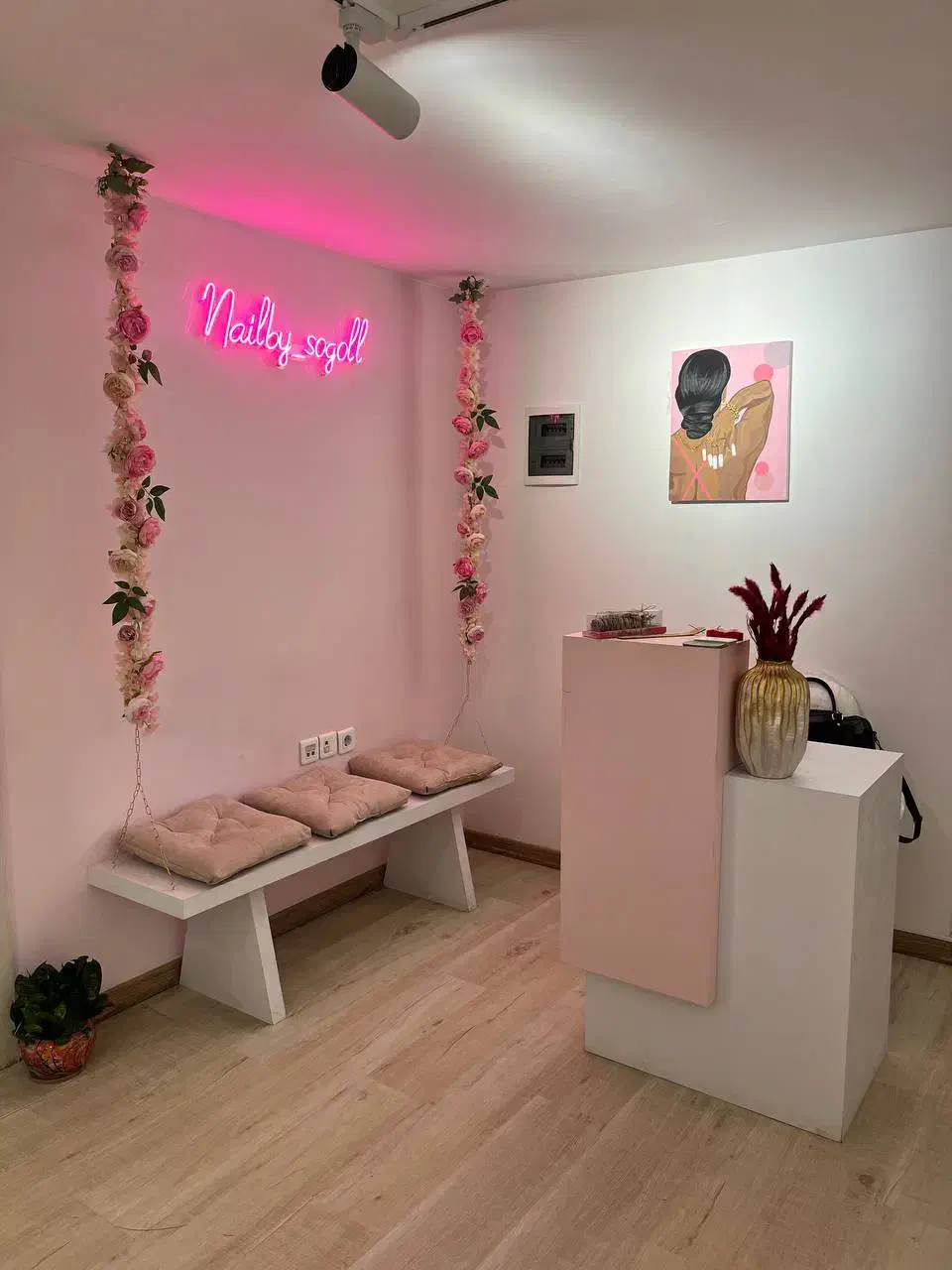 اجاره لاین ناخن|اجارهٔ دفتر کار، اتاق اداری، مطب|مشهد, سجاد شهر|دیوار