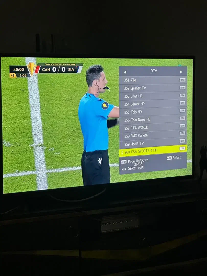 تلوزیون 43 اینج با 360 کانال ماهواره ای star x|تلویزیون و پروژکتور|آزادشهر, |دیوار