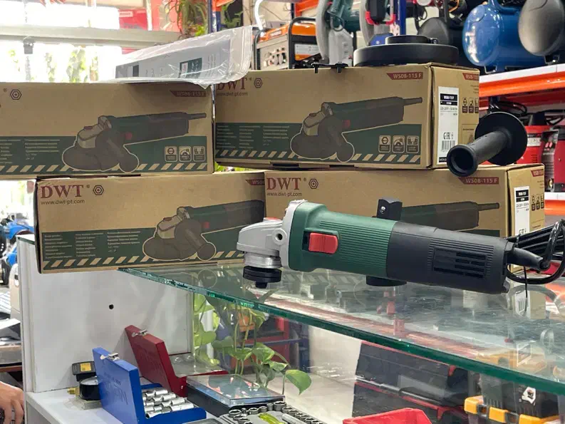 مینی سنگ فرز DWTمینی سنگ فرز توسن۸۶۰وات دی دبیلوتی|ماشین‌آلات صنعتی|شیراز, سعدیه جنوبی|دیوار