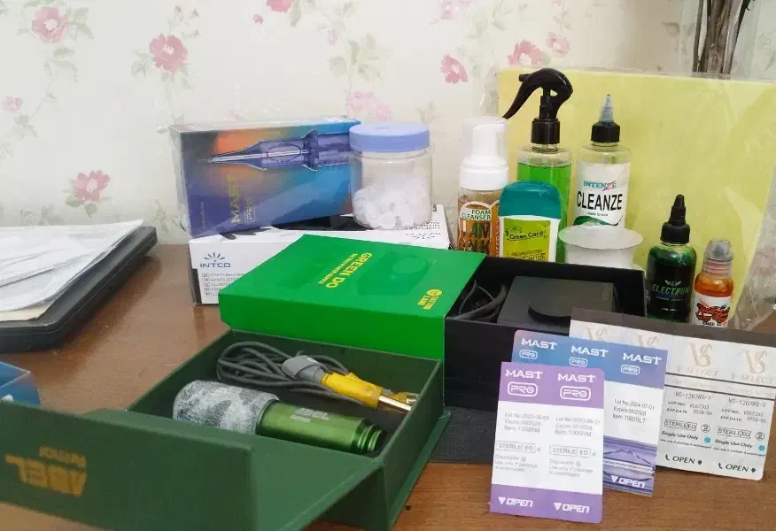 پک کامل وسایل تتو بدن - در حد نو|آرایشی، بهداشتی، درمانی|یزد, |دیوار