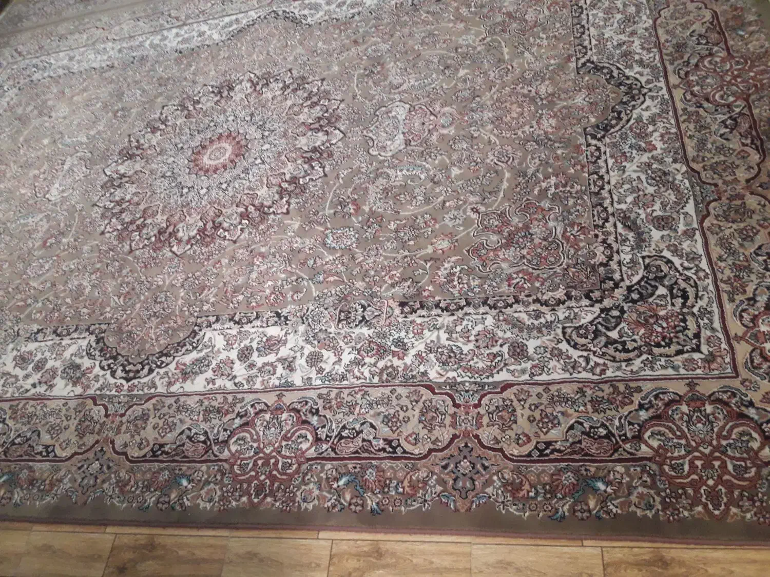 فرش ۹متری|فرش|قدس, شهرقدس|دیوار