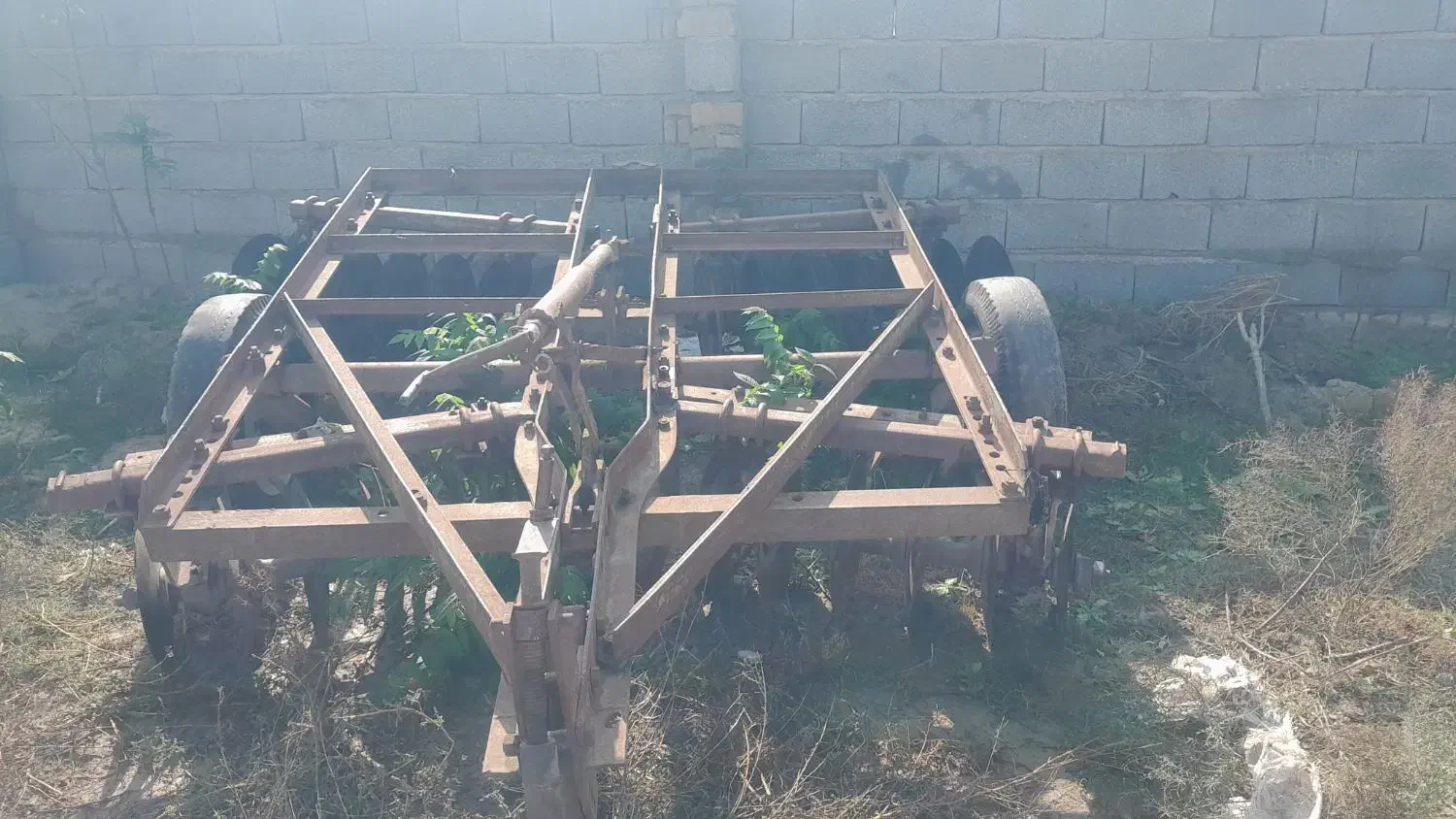 سلام یک دیکس ۲۸پره رومانی تمیز فروش فوری|ماشینآلات صنعتی|سیمین شهر, |دیوار