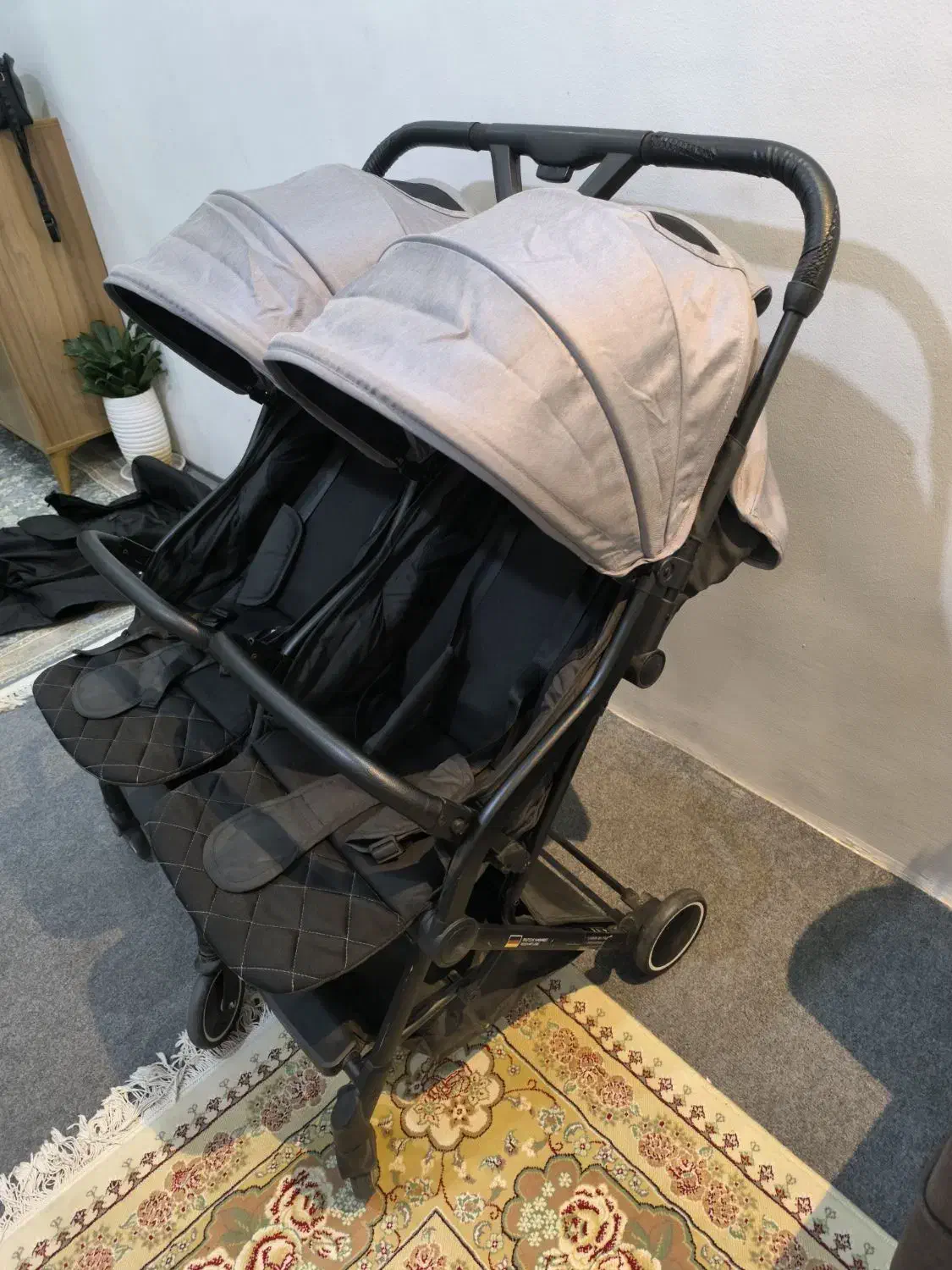 کالسکه دوقلو خارجی|کالسکه و لوازم جانبی|خمینیشهر, |دیوار