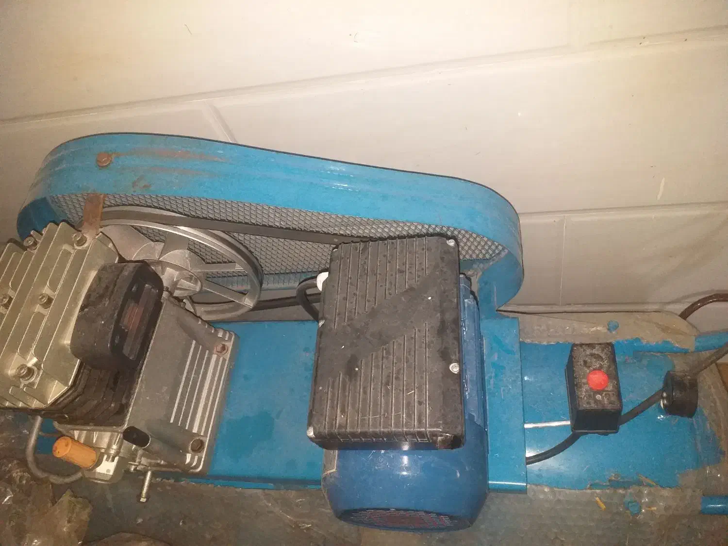 پمپ باد|ابزارآلات|بروجرد, |دیوار