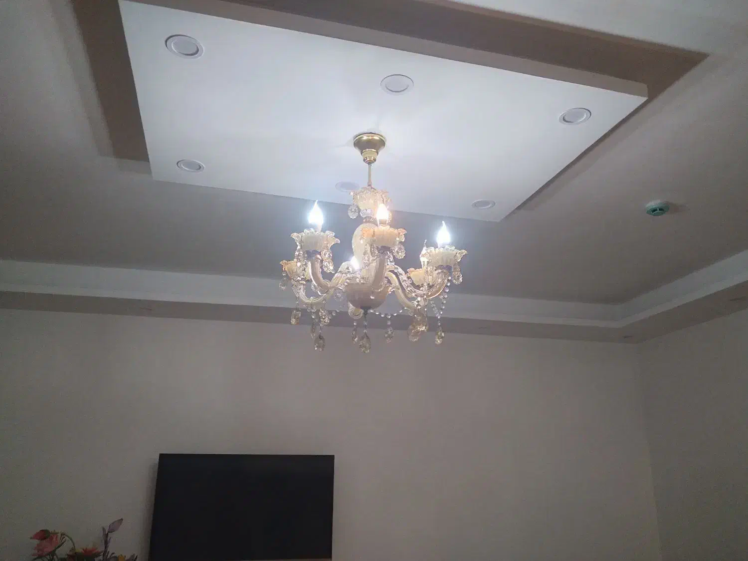 لوستر۶ شاخه اصلی|لوستر و چراغ آویز|رشت, اسماعیل آباد|دیوار