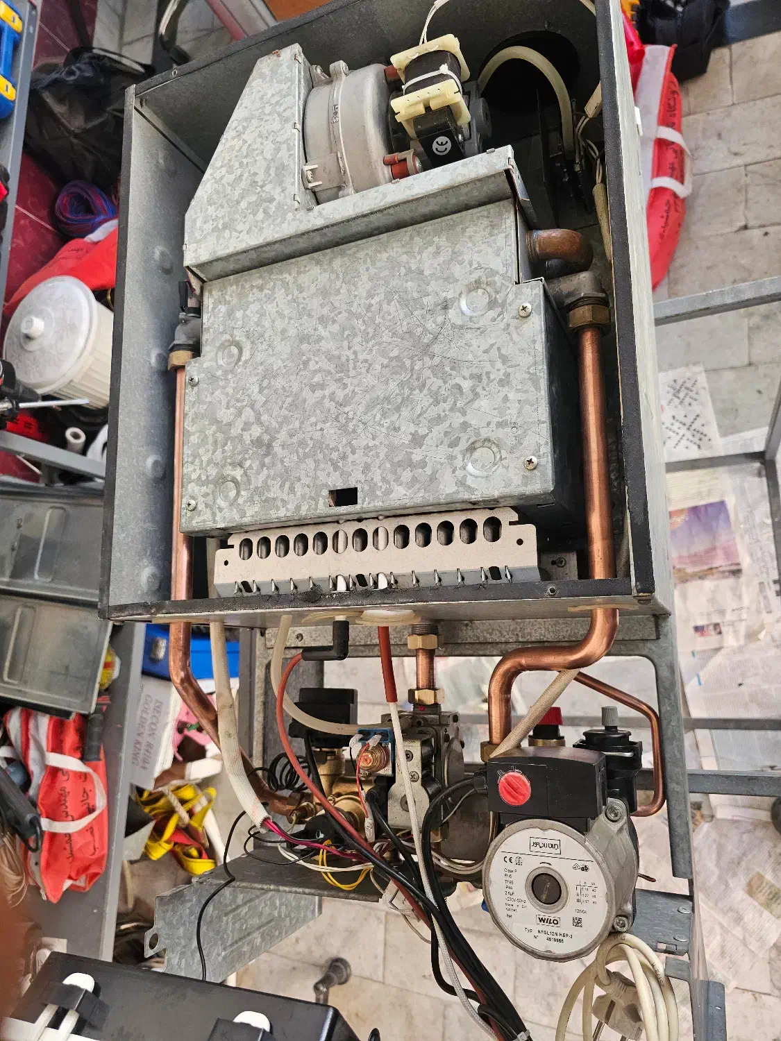 پکیج دیواری ای ۲۸|آبگرمکن، پکیج، شوفاژ|ساری, |دیوار