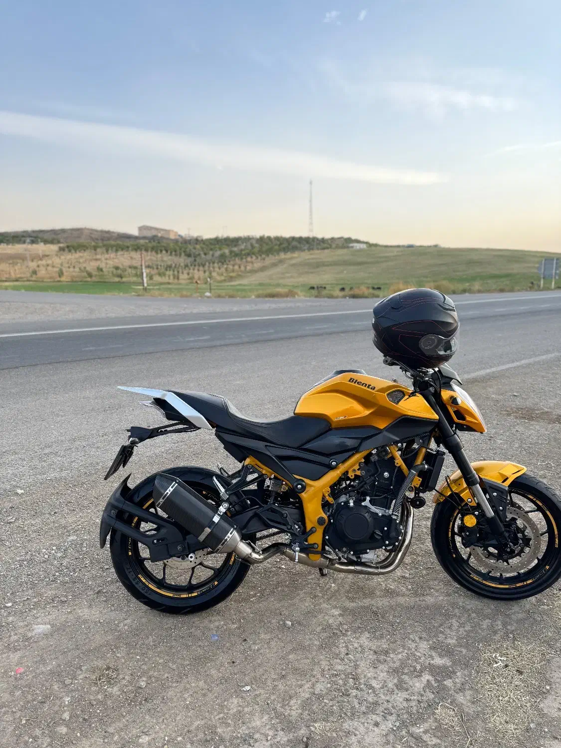 بلنتا Z300|موتورسیکلت|میانه, |دیوار