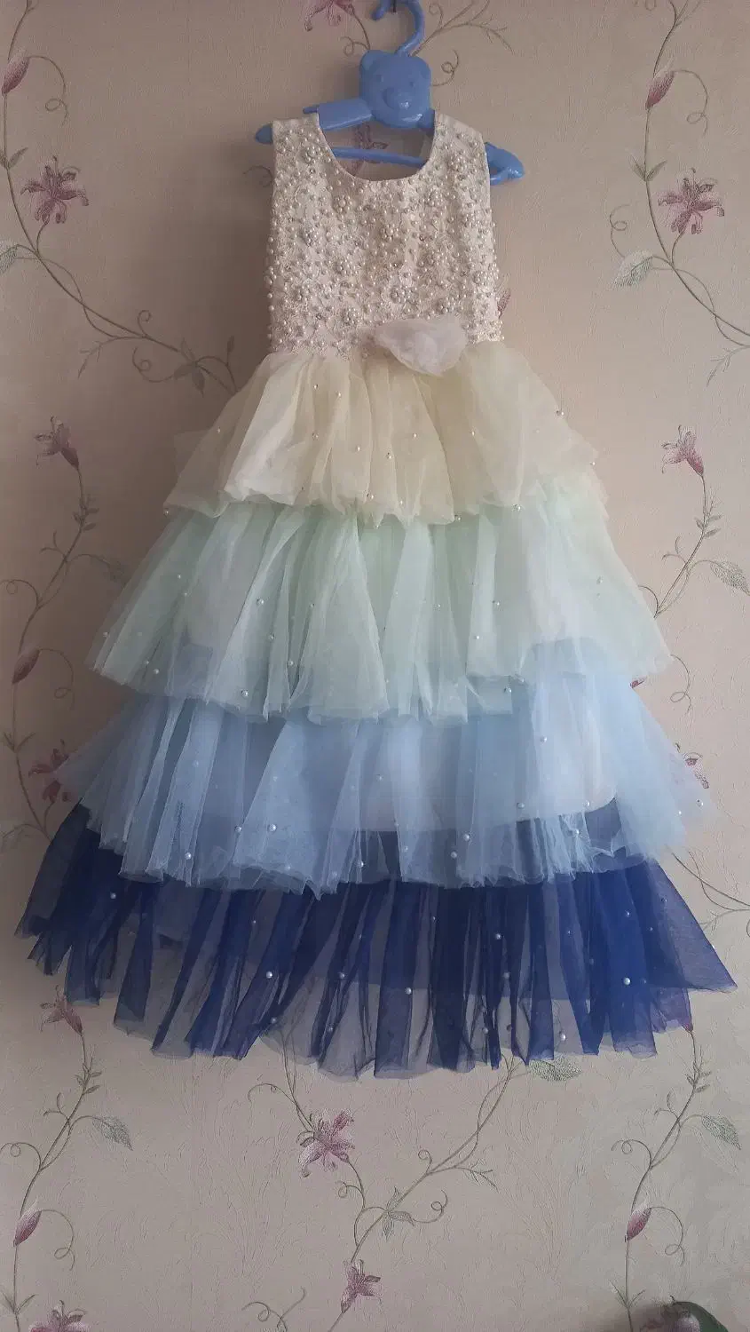 لباس عروس دخترانه|کفش و لباس بچه|گلبهار, شهر جدید گلبهار|دیوار