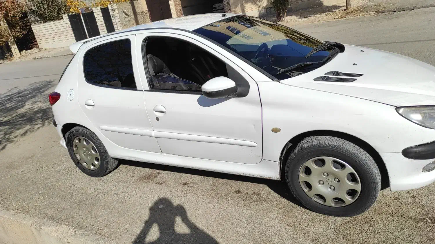 پژو ۲۰۶ تیپ ۵ مدل ۹۳|خودرو سواری و وانت|یاسوج, |دیوار