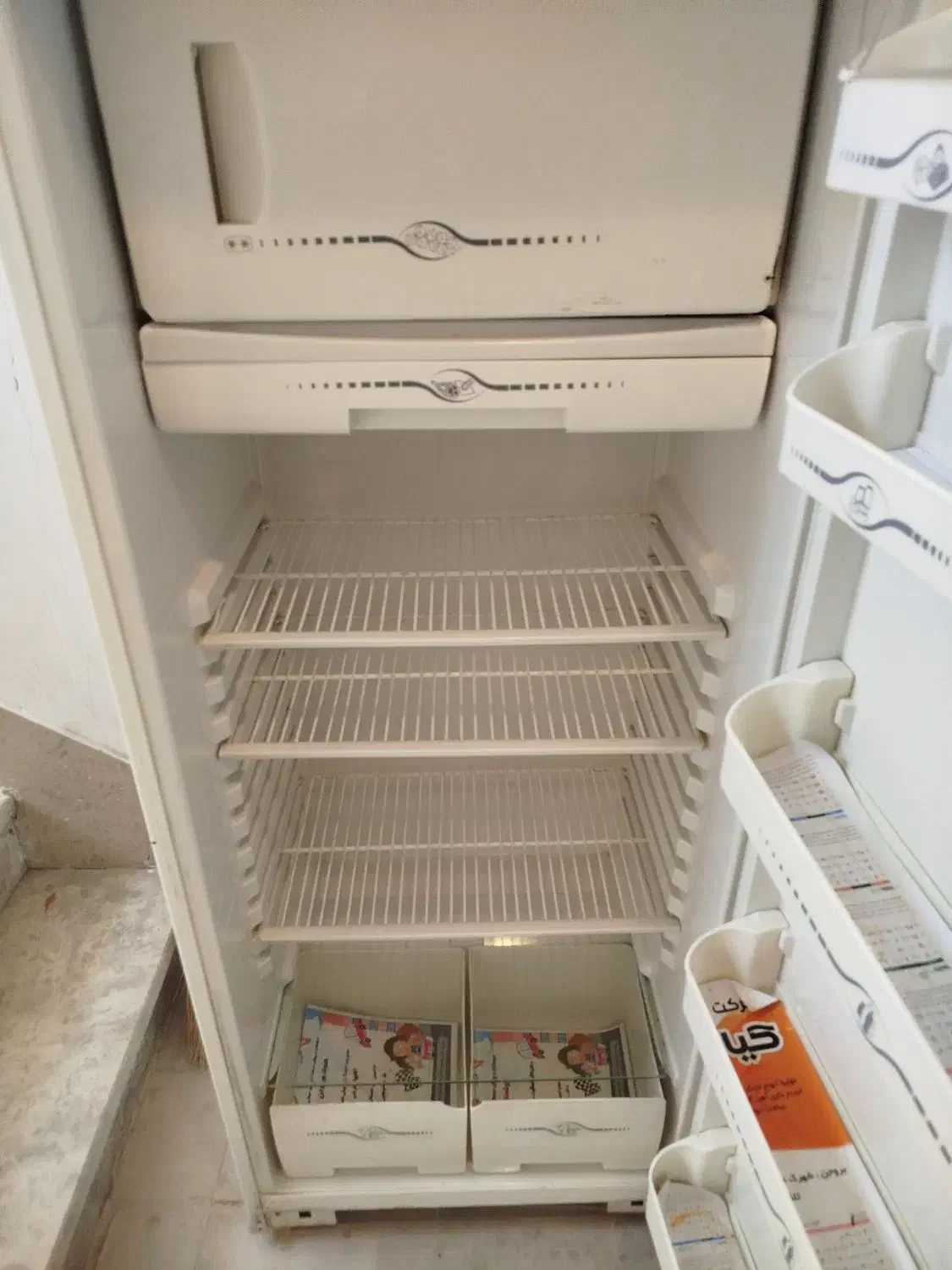 یخچال ارج|یخچال و فریزر|بروجن, |دیوار