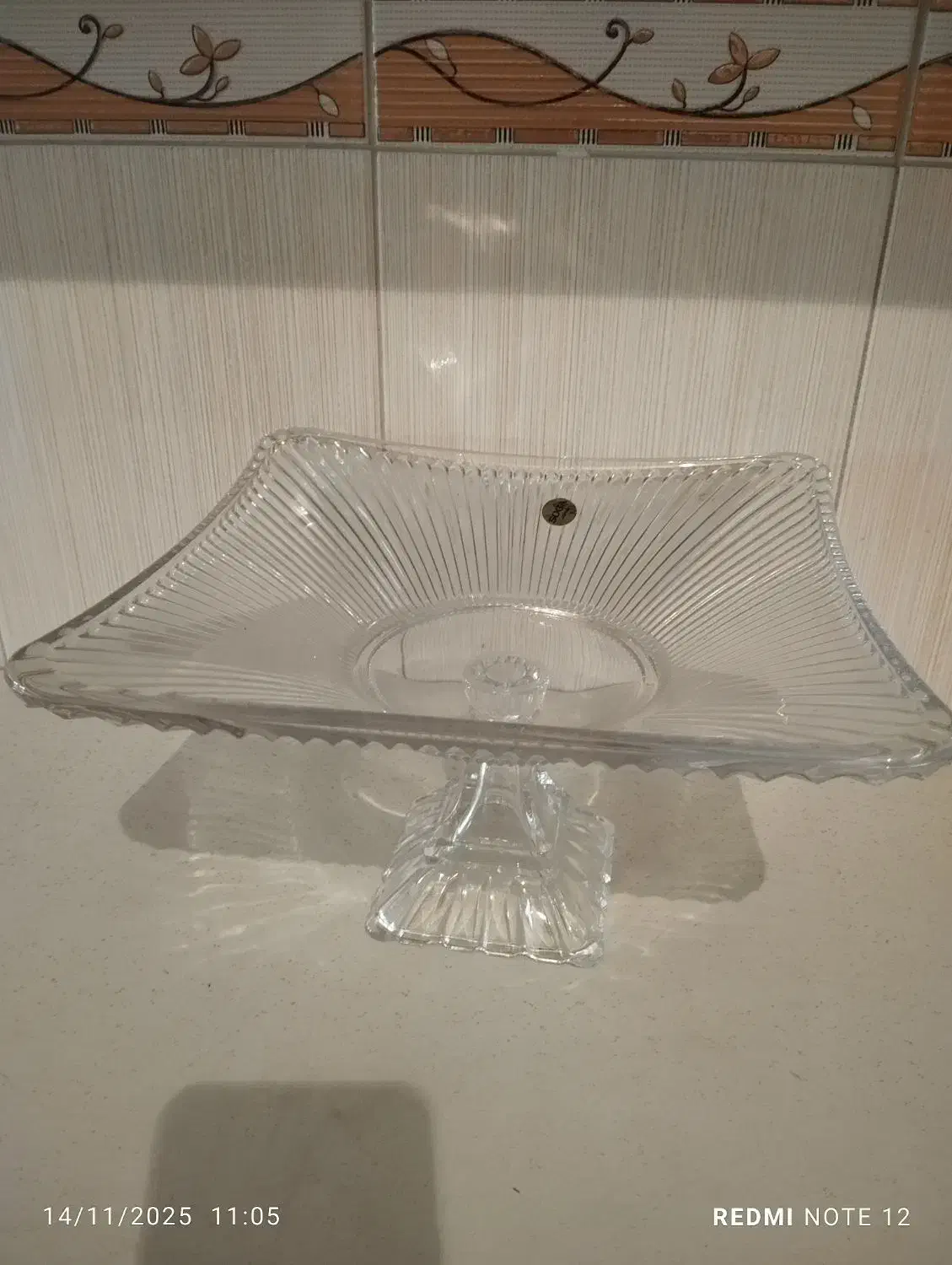 ظروف پذیرایی|ظروف سرو و پذیرایی|میانه, |دیوار