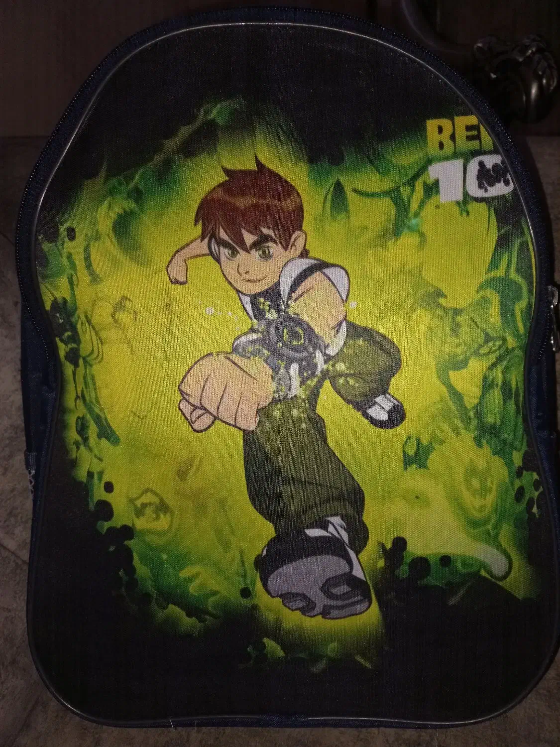 کیف مدرسه نوی نو|کیف، کفش، کمربند|رشت, چمارسرا|دیوار