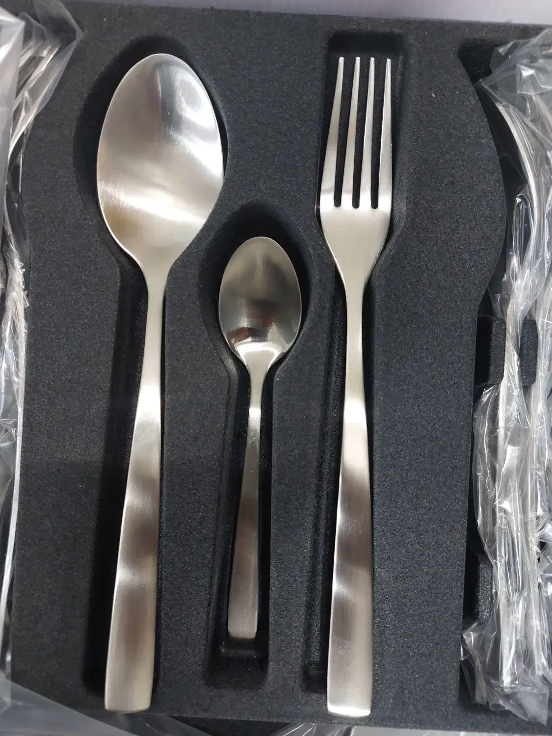 سرویس ۳۳ پارچه قاشق و چنگال ناب استیل آکبند|ظروف سرو و پذیرایی|قرچک, زیبا شهر|دیوار