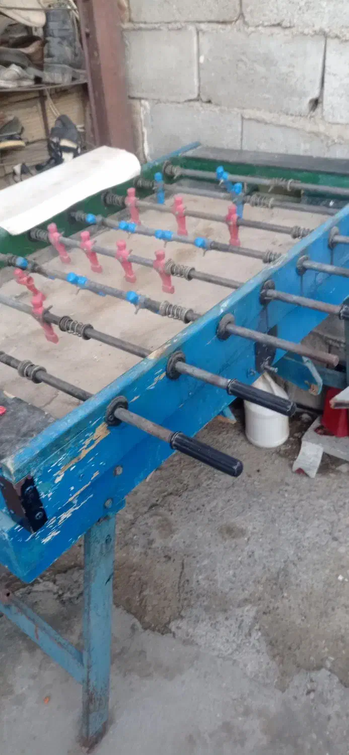 فوتبال‌دستی‌بزرگ‌پایه‌دارسالم‌به‌فروش‌میرسد|ورزش‌های توپی|الیگودرز, |دیوار