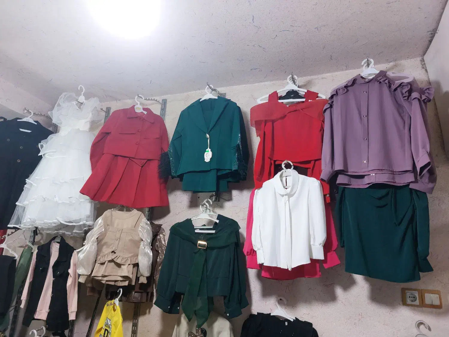 فروش فوق العاده تمامی لباسها از نوزادی تا نوجوانی|کفش و لباس بچه|خلخال, |دیوار